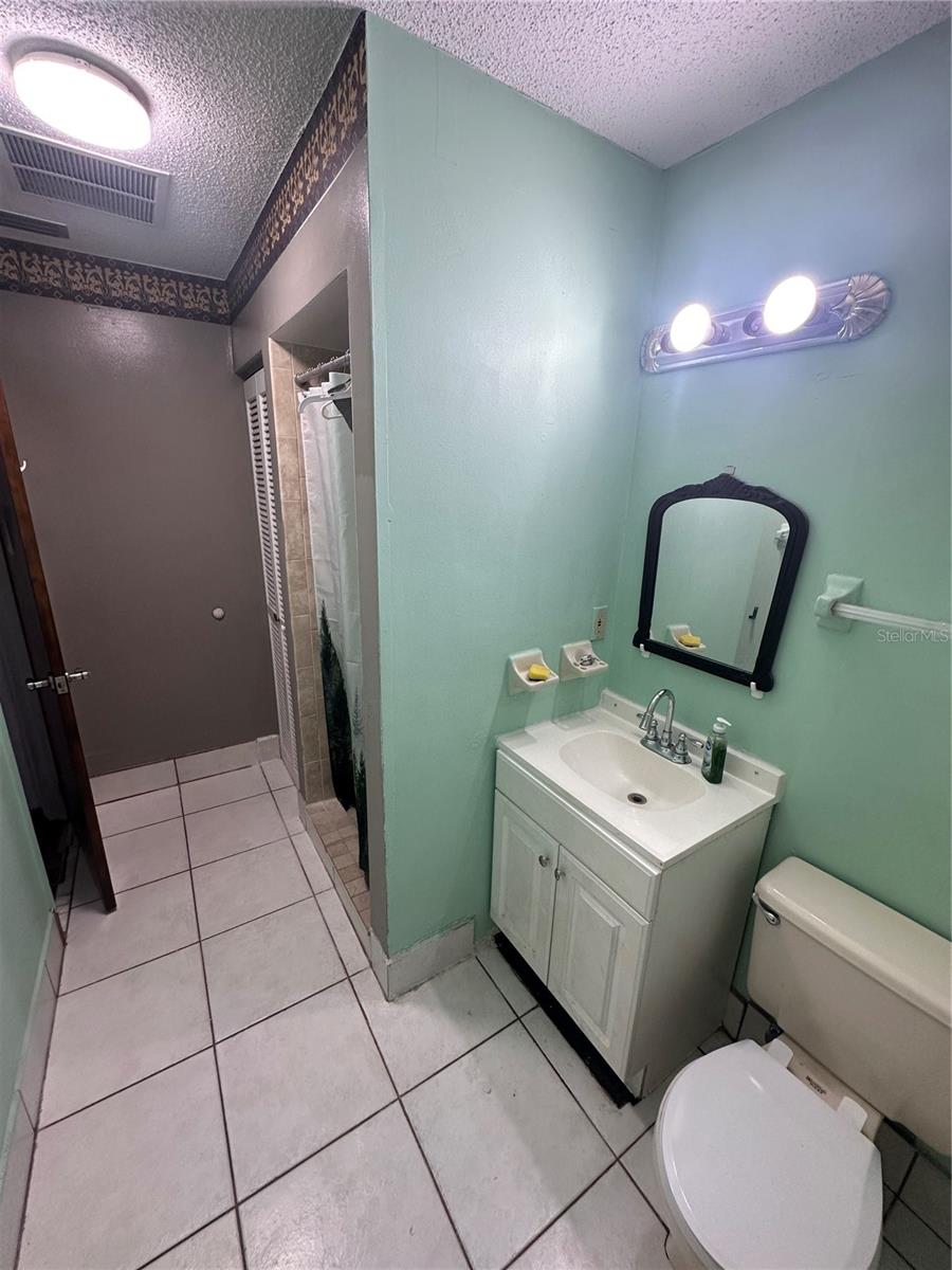 Image 25 of 28 For 2016 Oak Meadow Circle