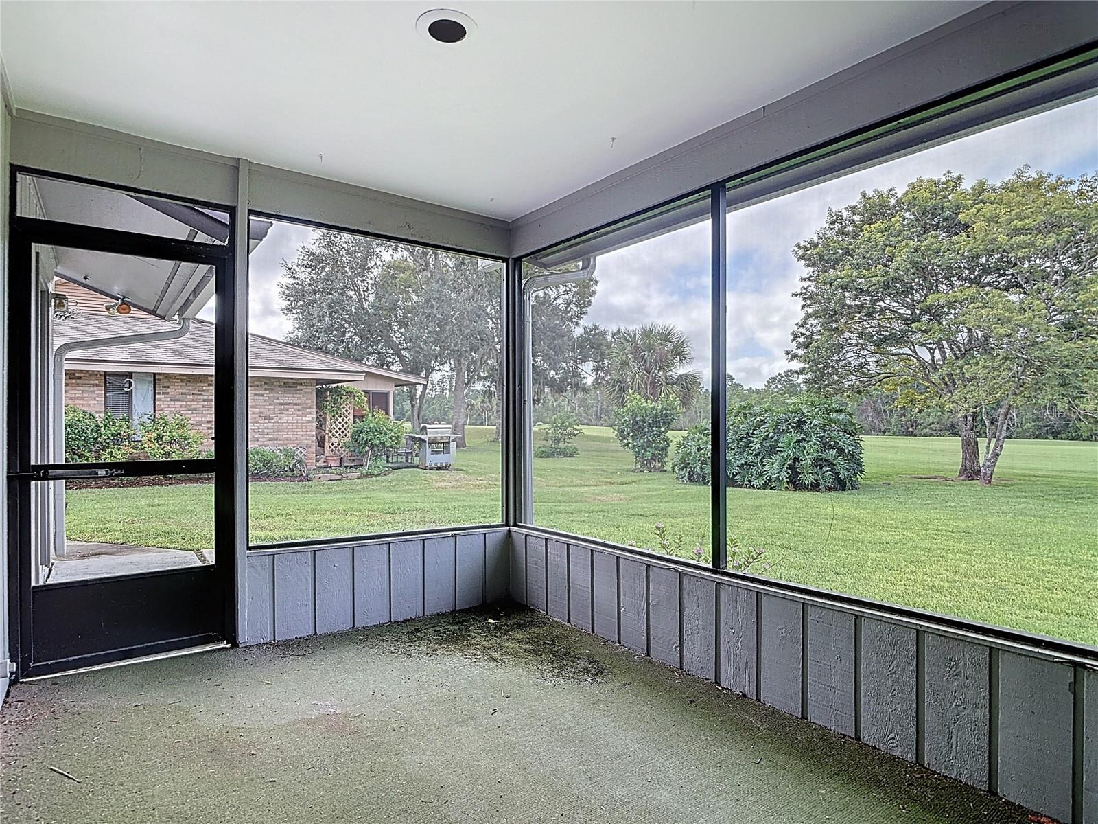 Image 10 of 36 For 1066 Clubhouse Boulevard