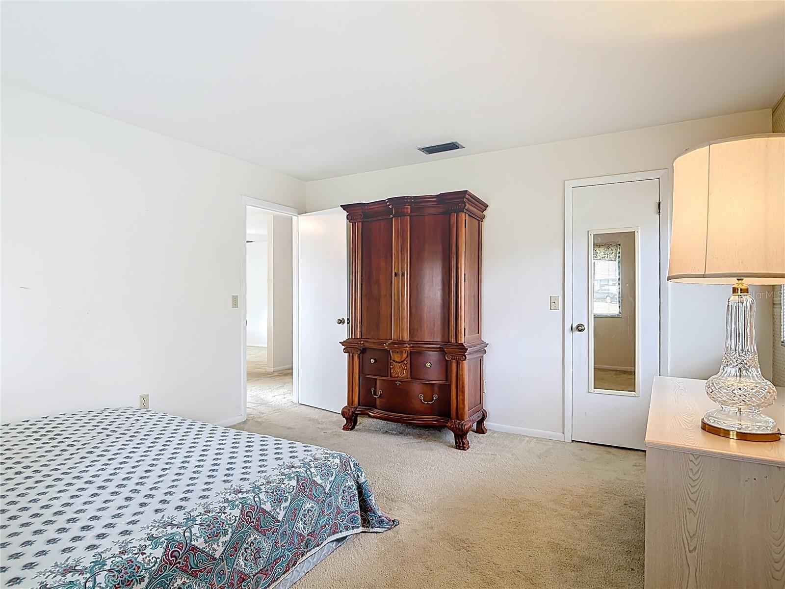 Image 28 of 36 For 1066 Clubhouse Boulevard