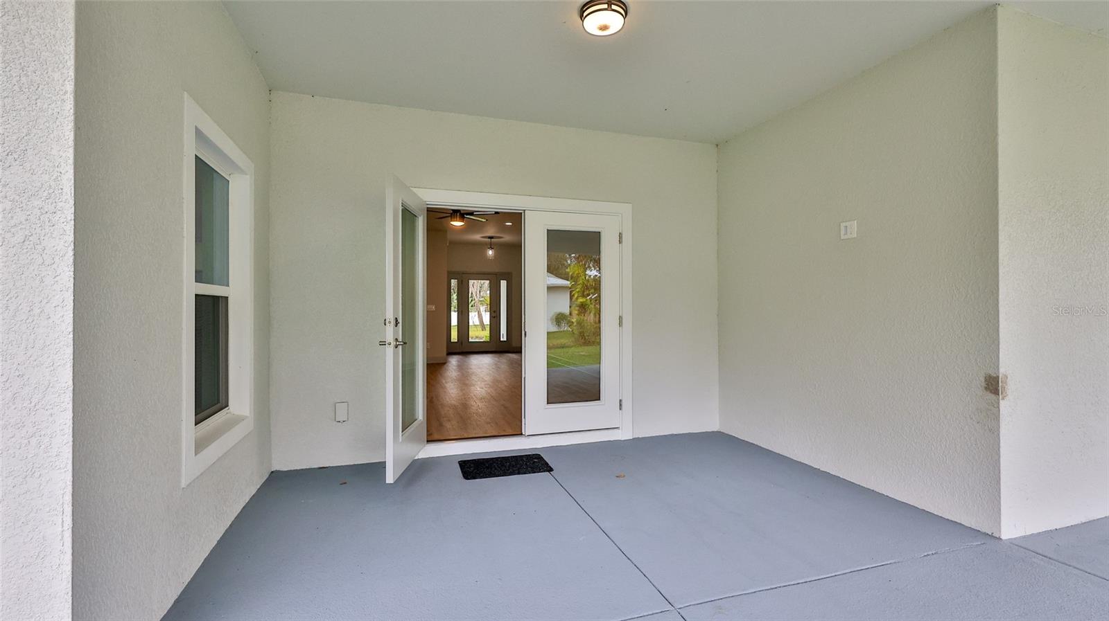 Image 32 of 35 For 407 Palm Drive