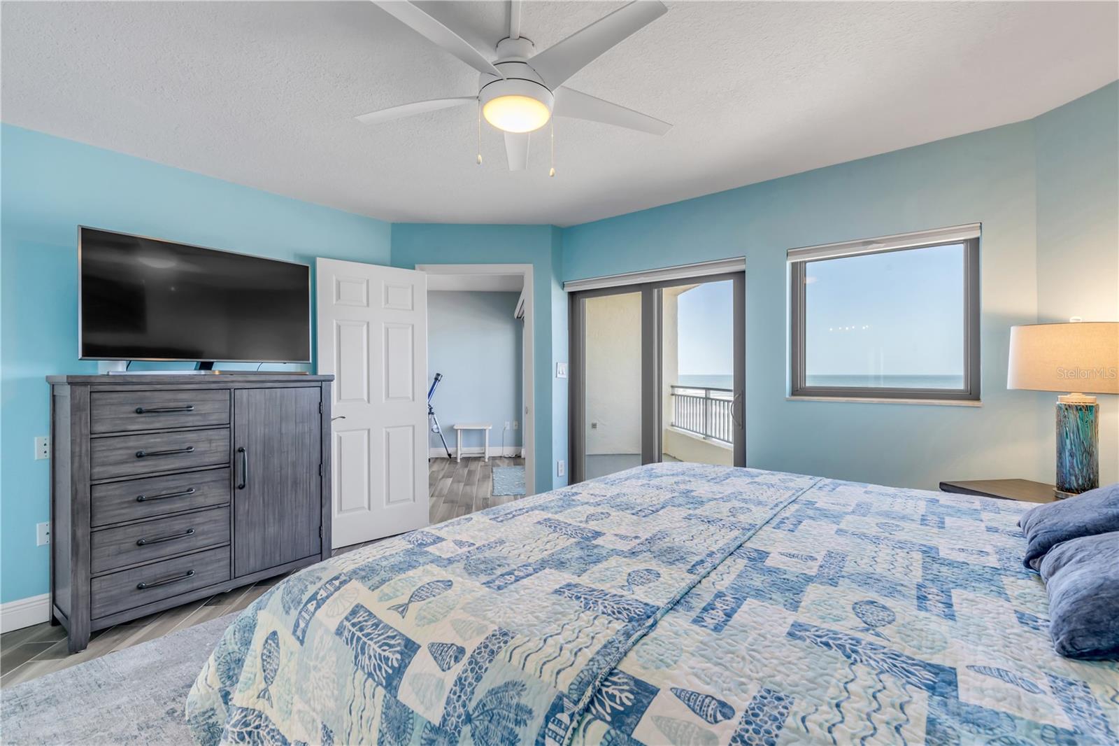 Image 22 of 68 For 5207 Atlantic Avenue 924