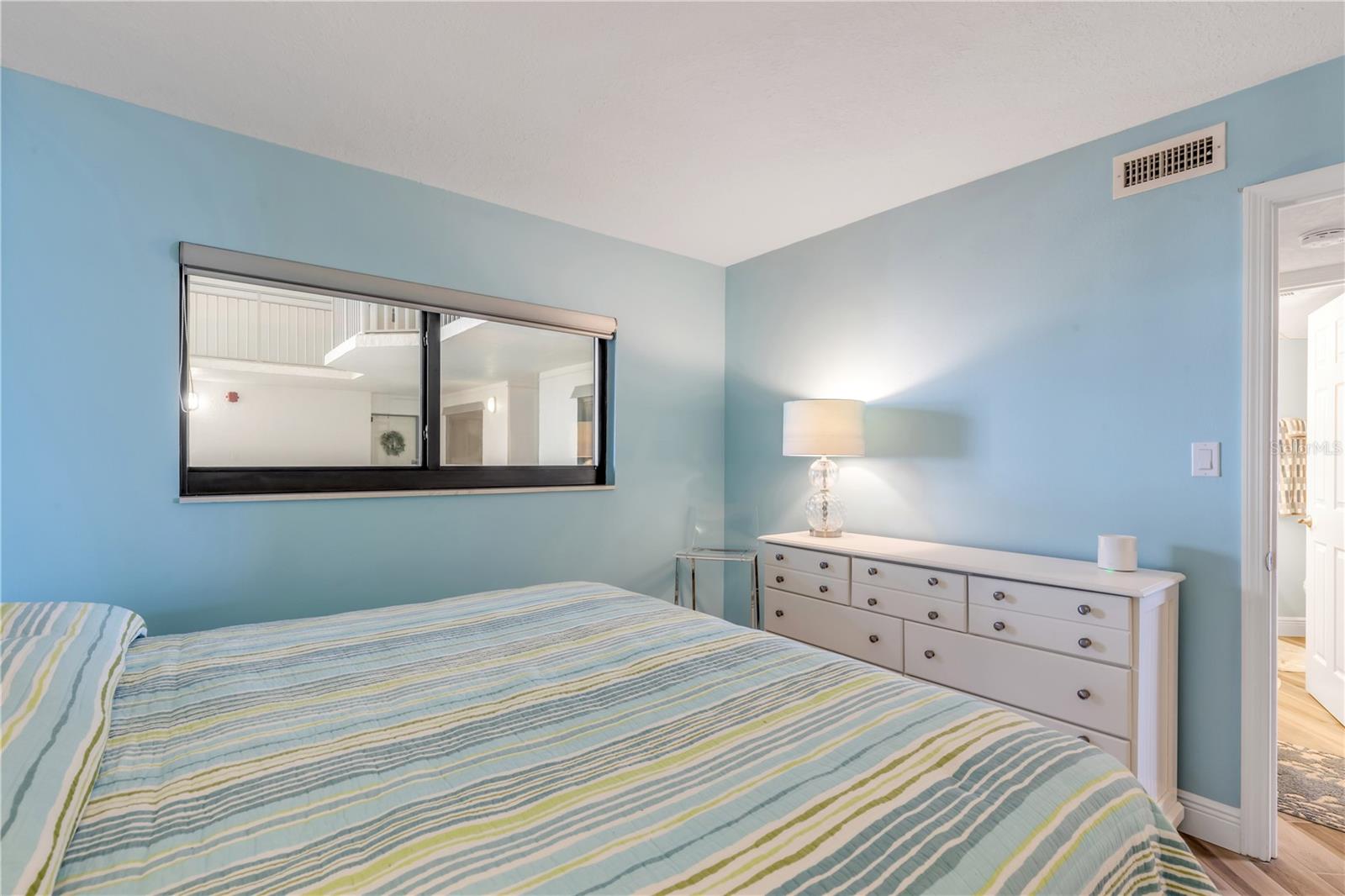 Image 30 of 68 For 5207 Atlantic Avenue 924