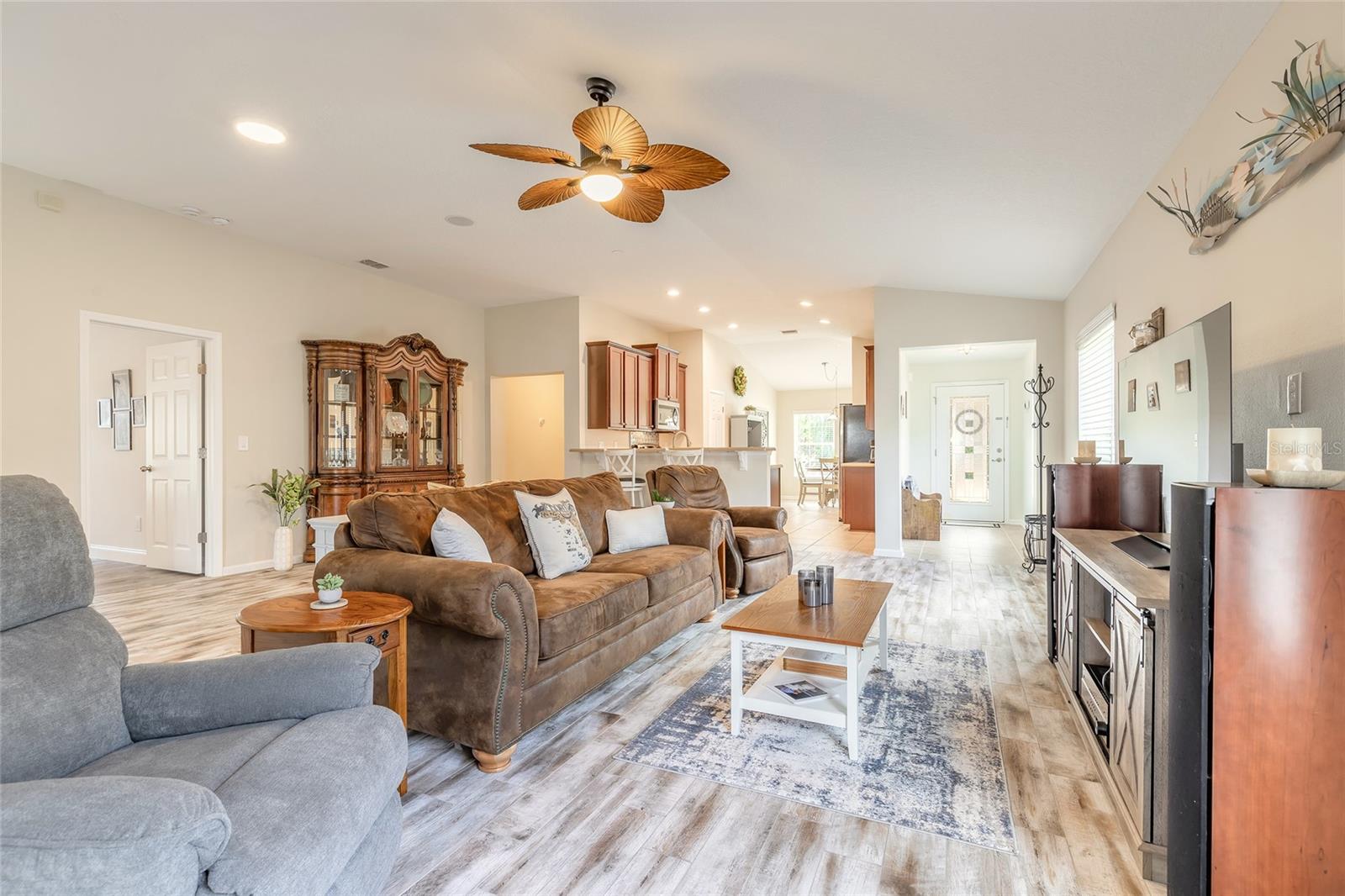 Image 34 of 58 For 3361 Medici Boulevard