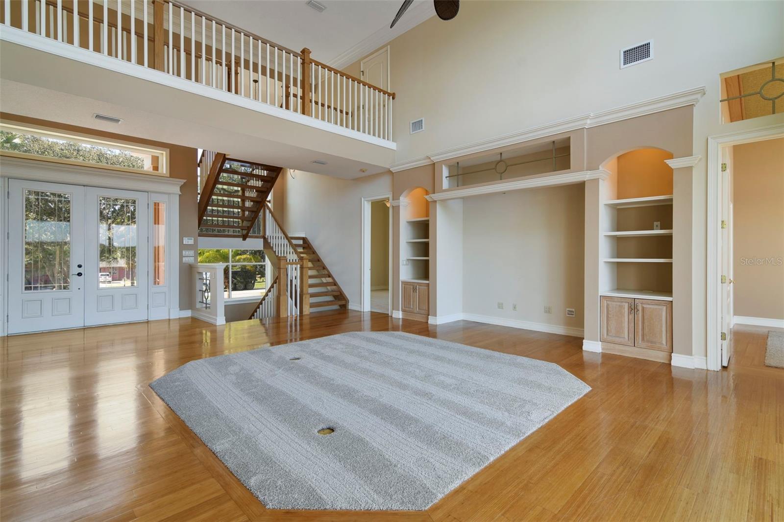 Image 12 of 48 For 500 Lambert Avenue