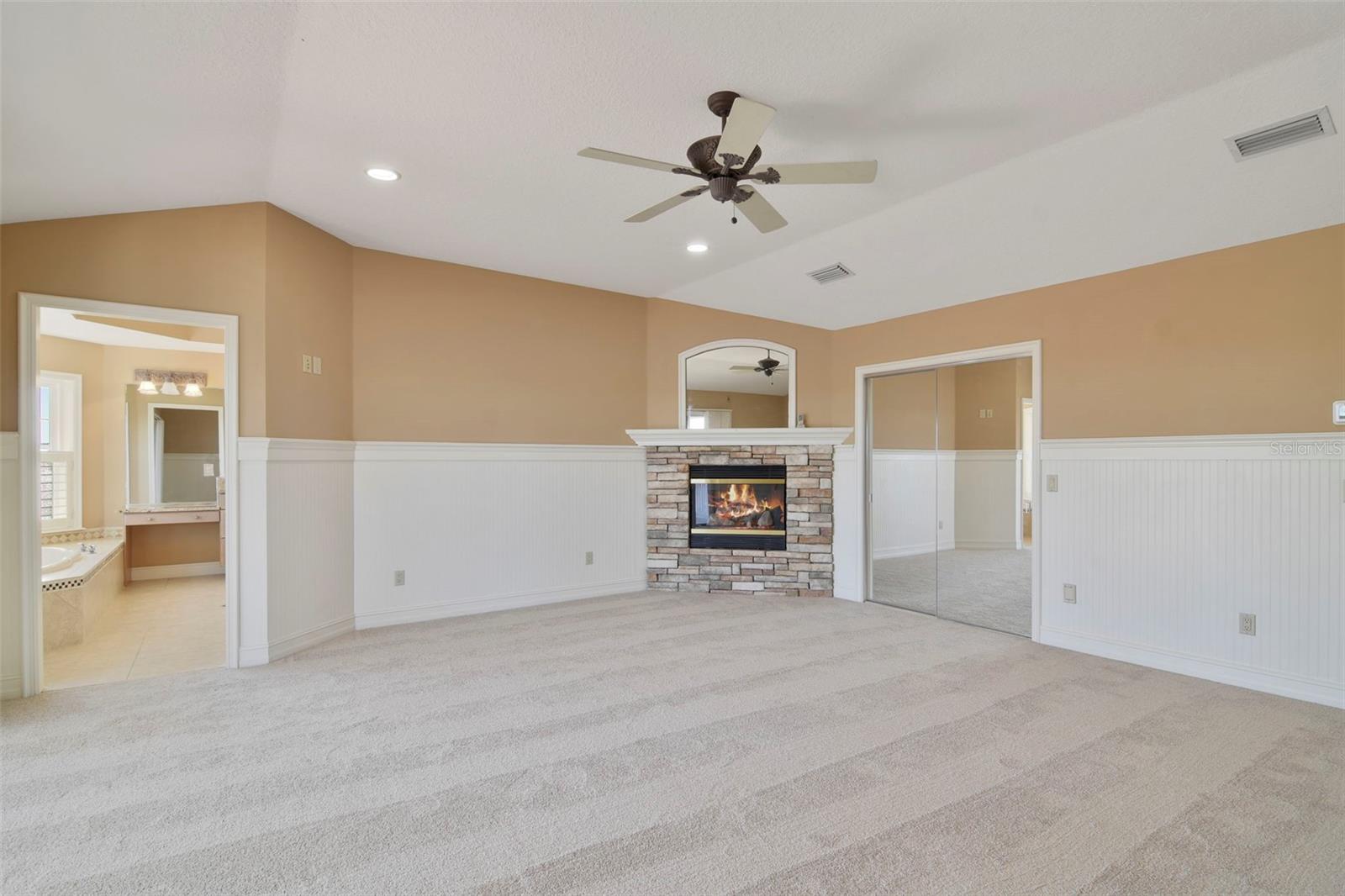 Image 13 of 48 For 500 Lambert Avenue