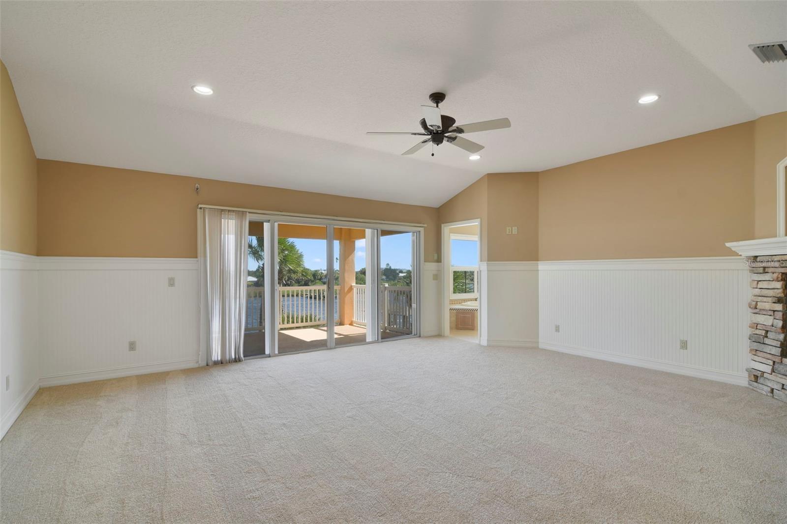 Image 14 of 48 For 500 Lambert Avenue