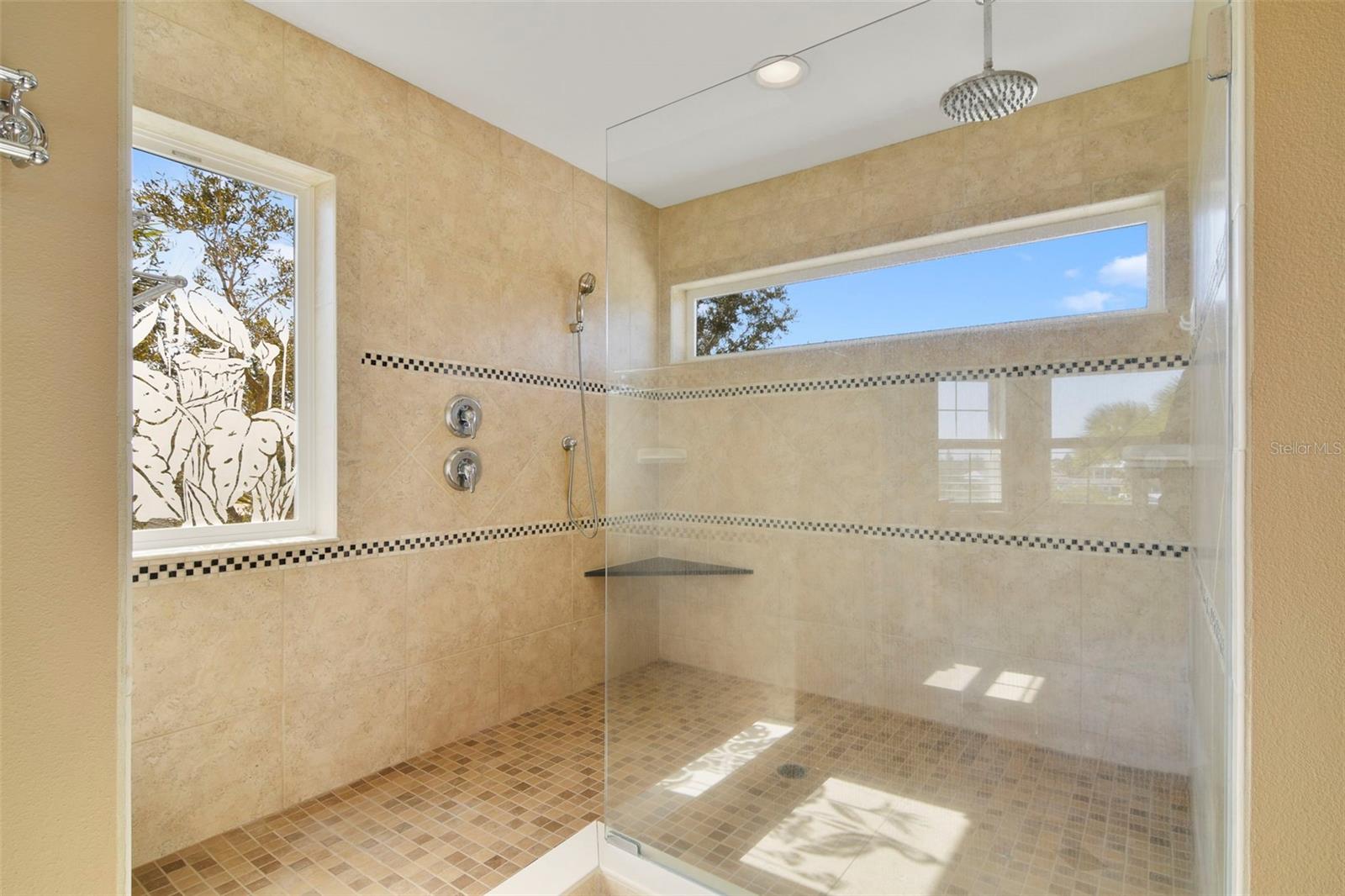 Image 19 of 48 For 500 Lambert Avenue