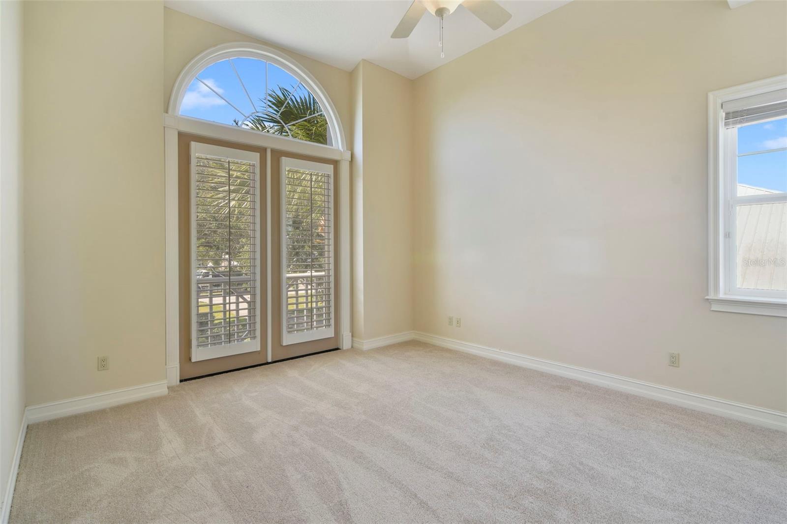 Image 24 of 48 For 500 Lambert Avenue