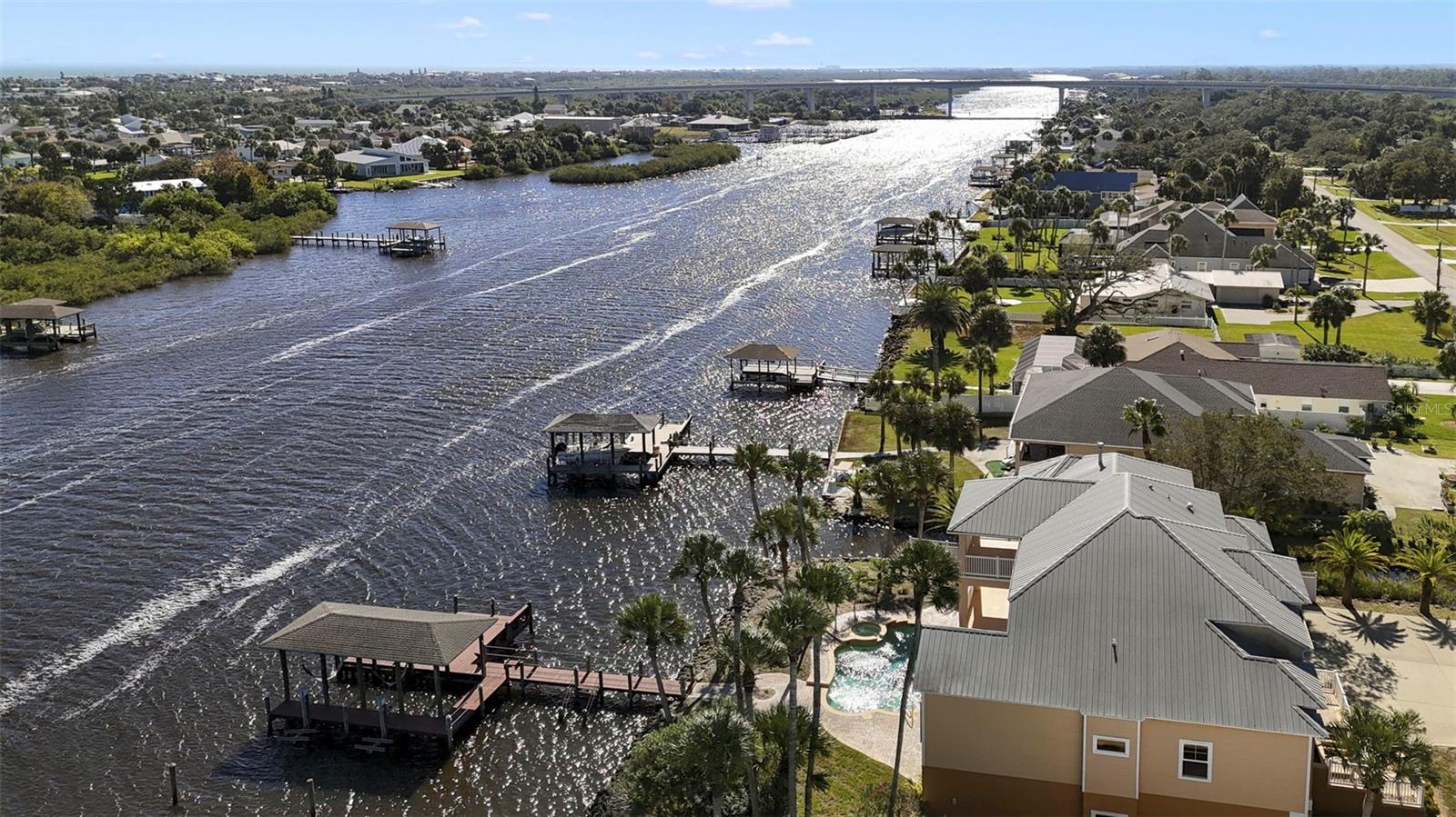 Image 3 of 48 For 500 Lambert Avenue