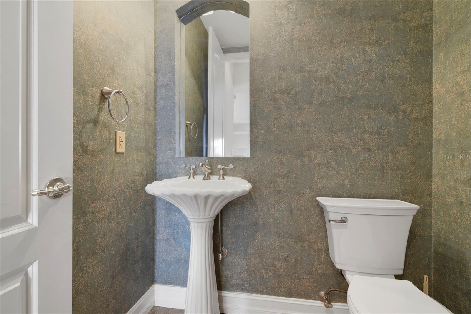 Image 34 of 48 For 500 Lambert Avenue