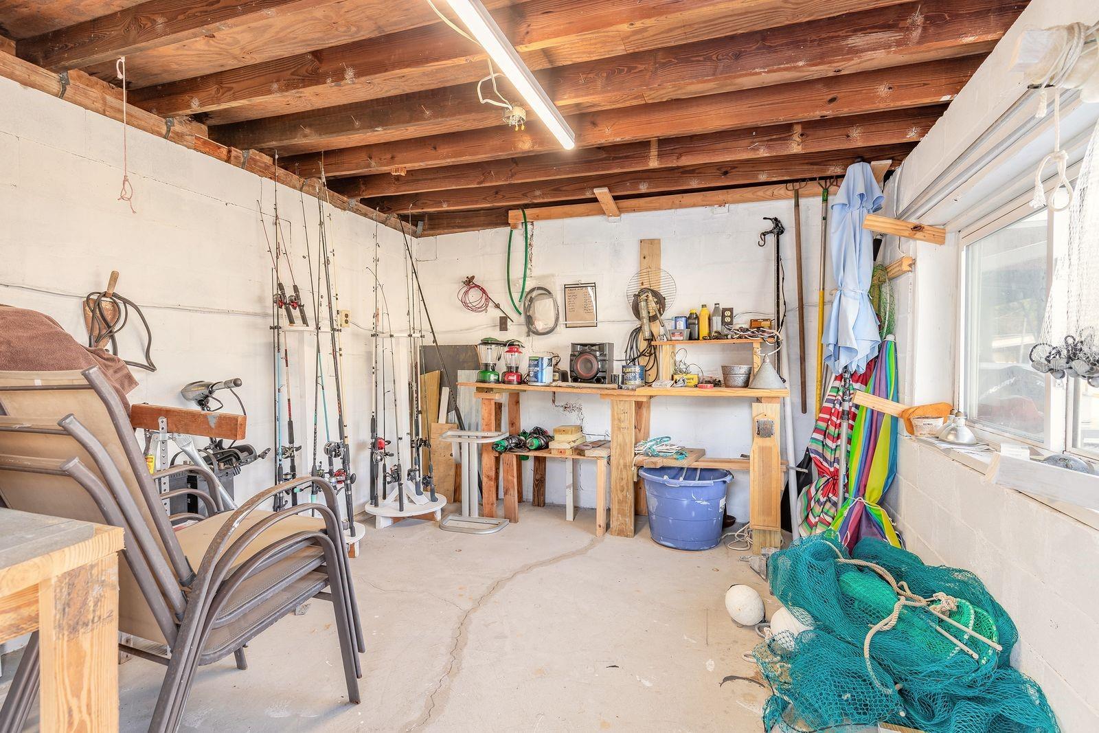 Image 29 of 43 For 109 Douglas Street