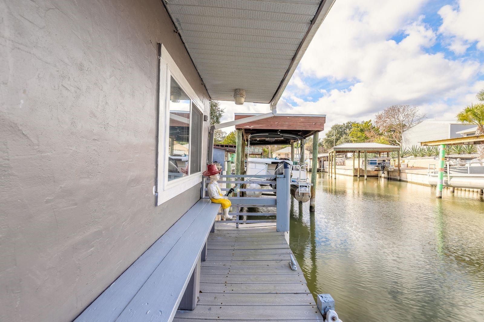 Image 36 of 43 For 109 Douglas Street