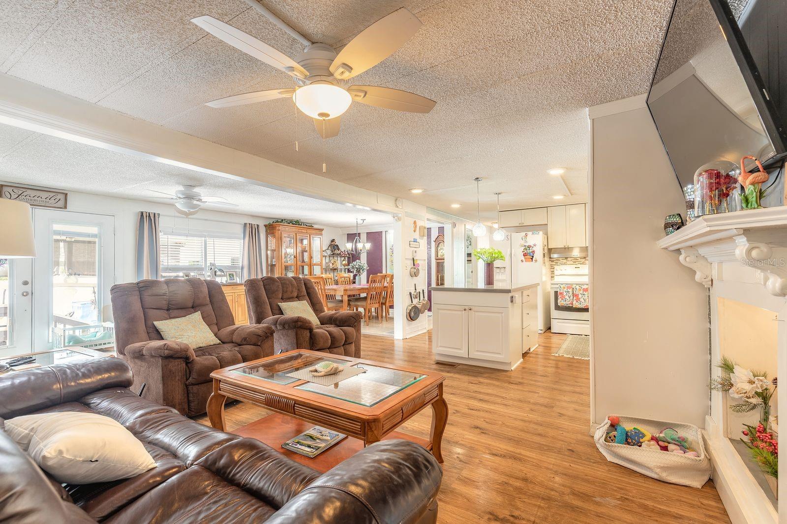 Image 9 of 43 For 109 Douglas Street