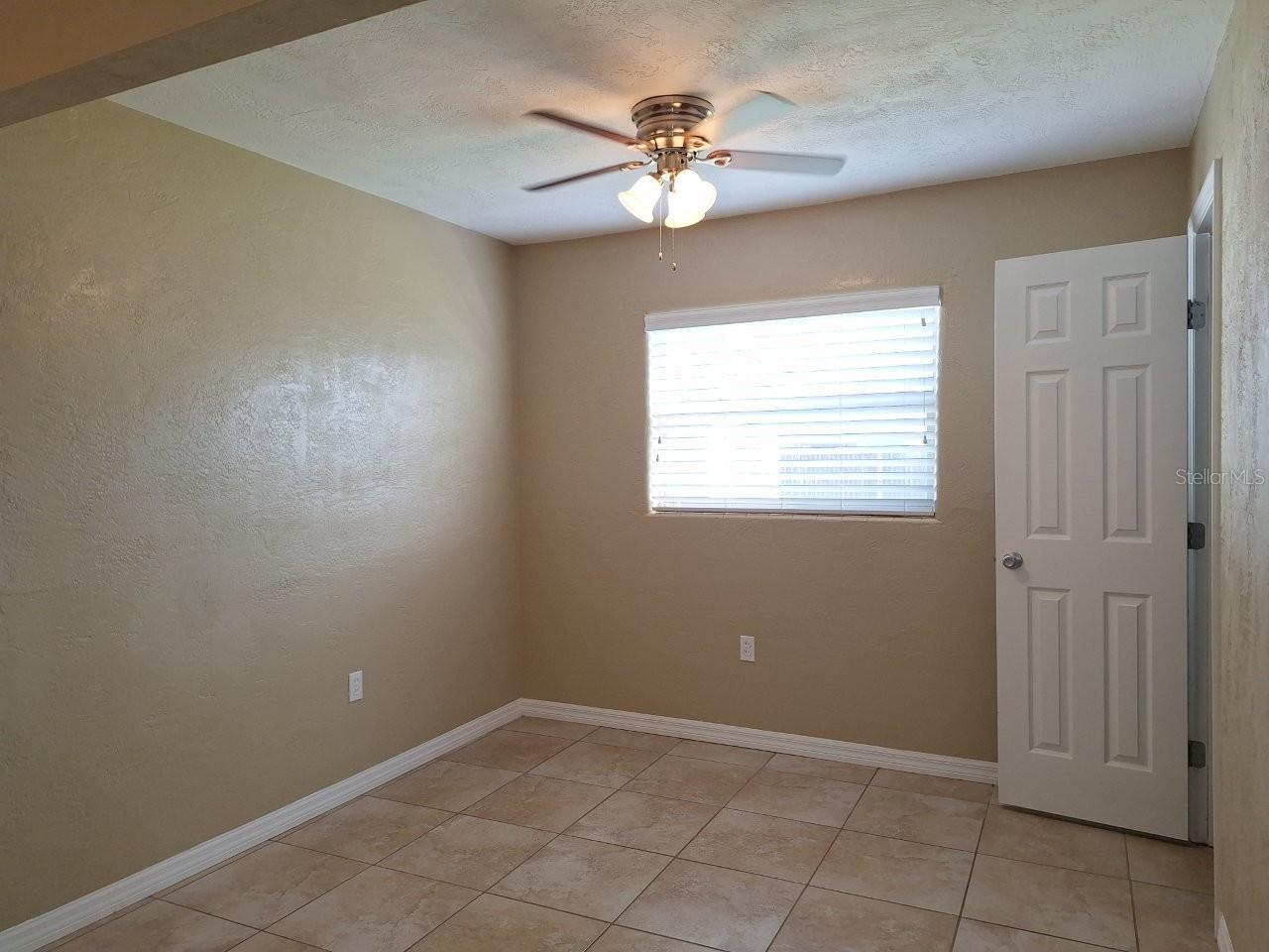 Image 5 of 11 For 463 Corbin Park Road