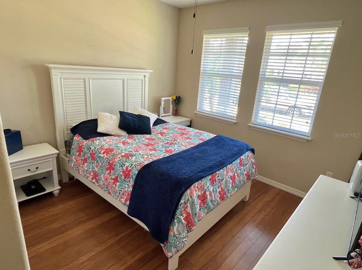 Image 21 of 25 For 3362 Marsili Avenue