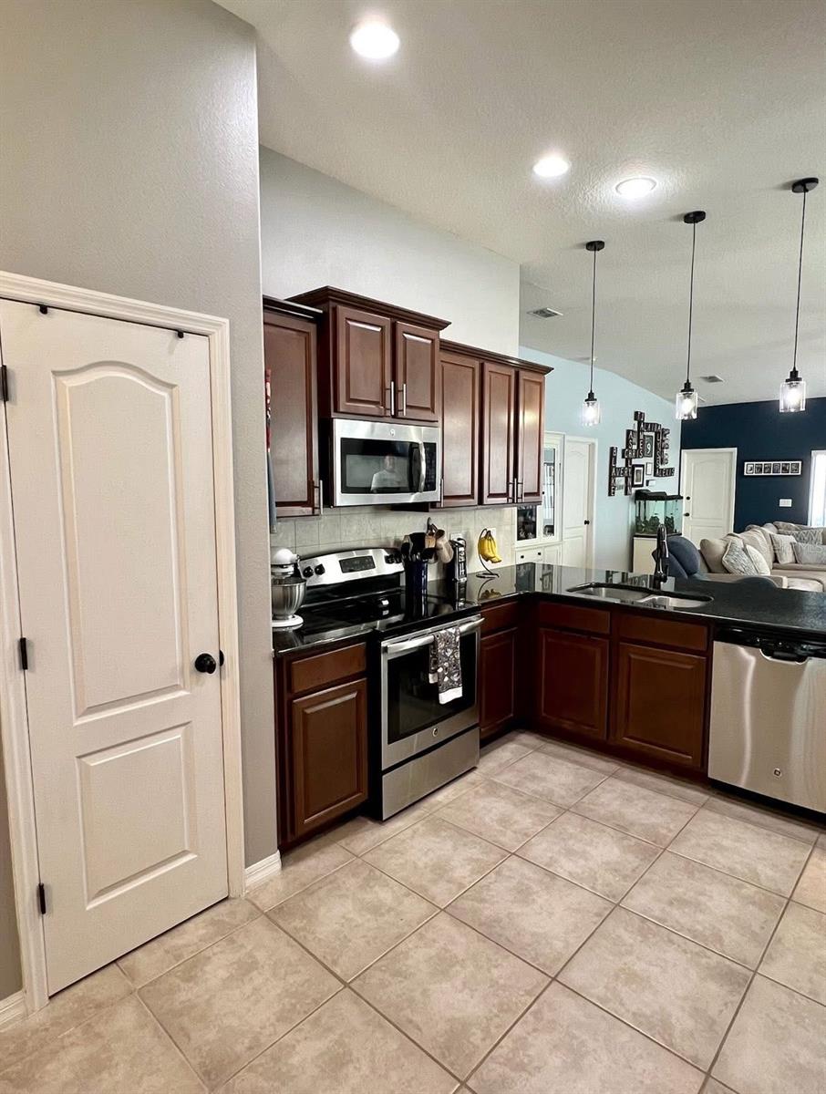 Image 9 of 25 For 3362 Marsili Avenue