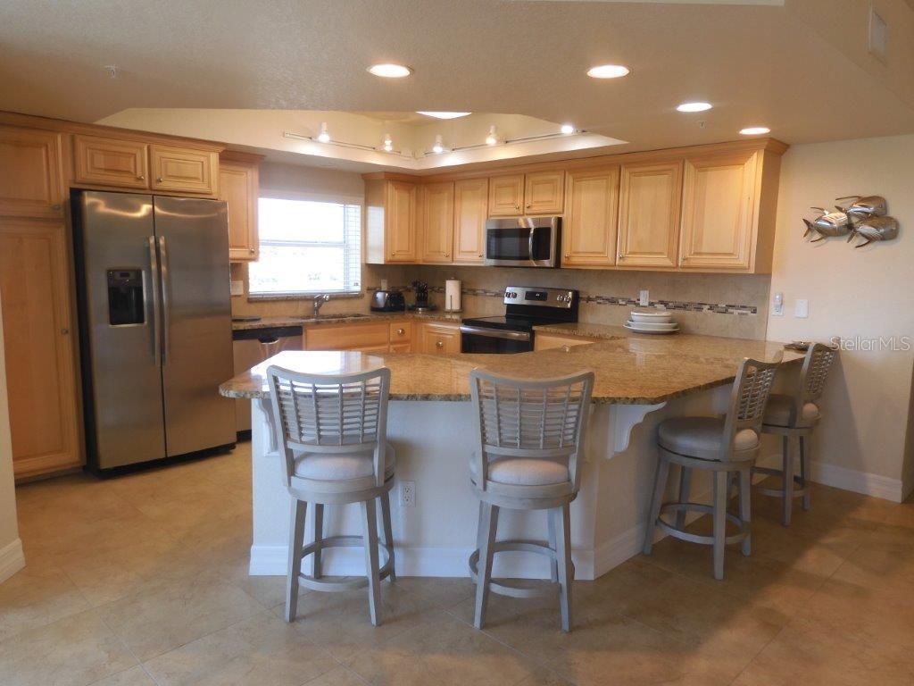 Image 8 of 42 For 5300 Atlantic Avenue 20-401