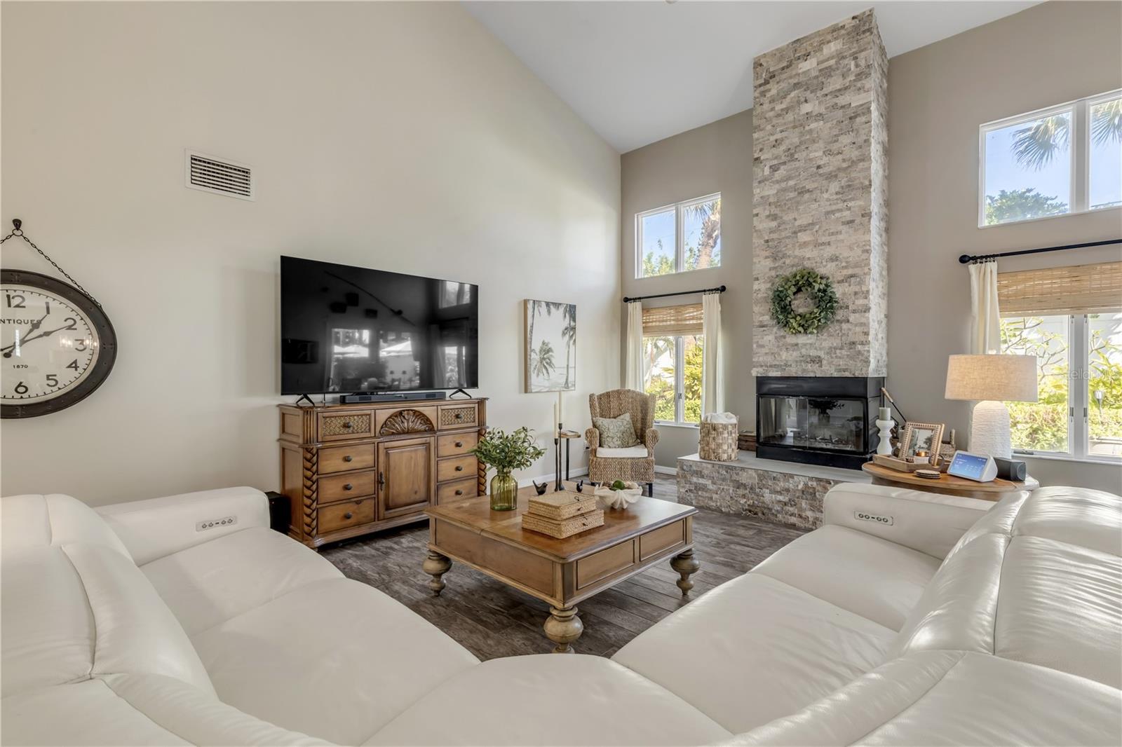 Image 18 of 72 For 4623 Atlantic Avenue