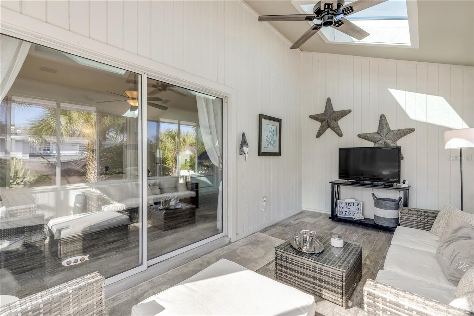 Image 39 of 72 For 4623 Atlantic Avenue