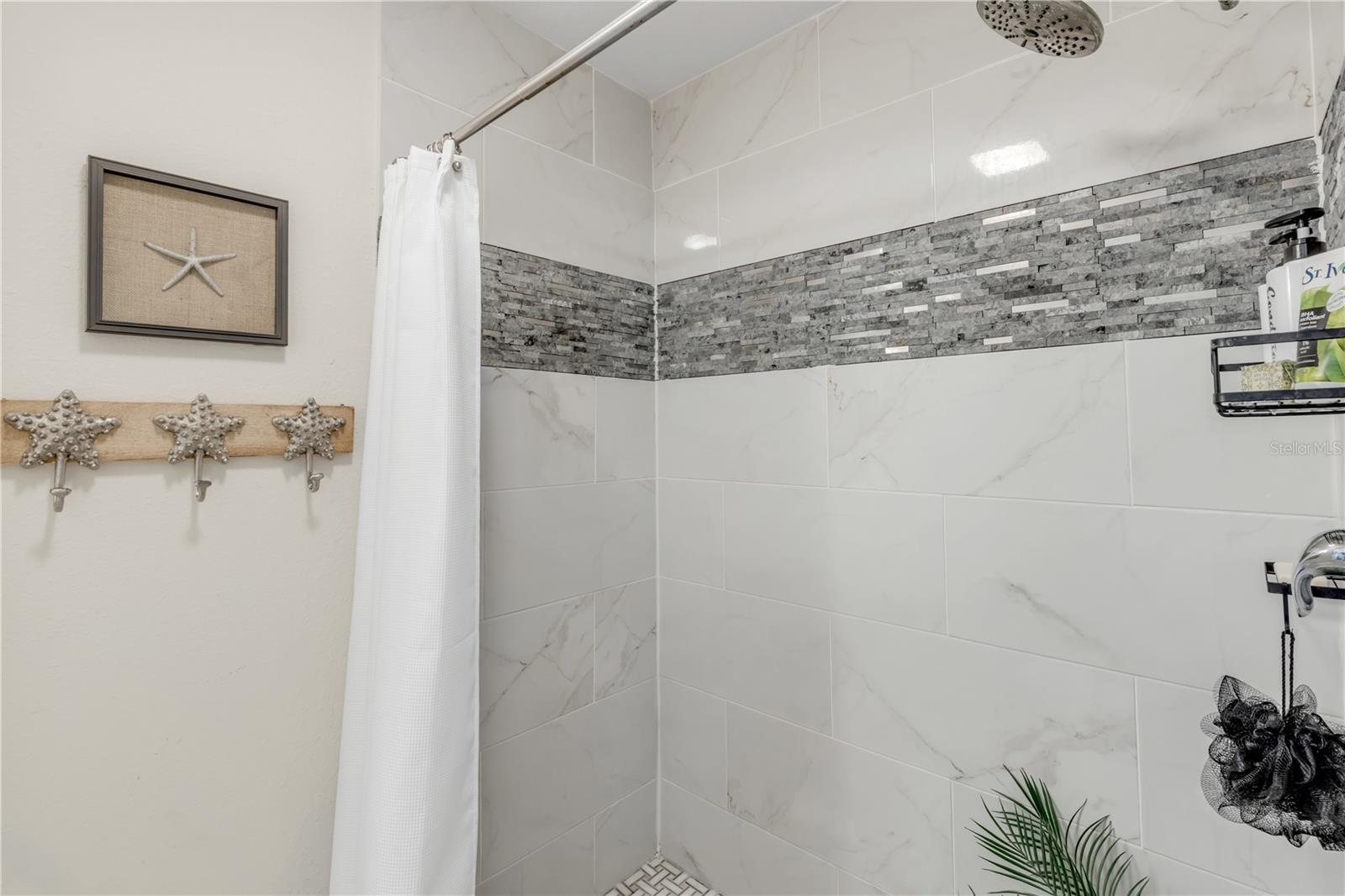 Image 44 of 72 For 4623 Atlantic Avenue