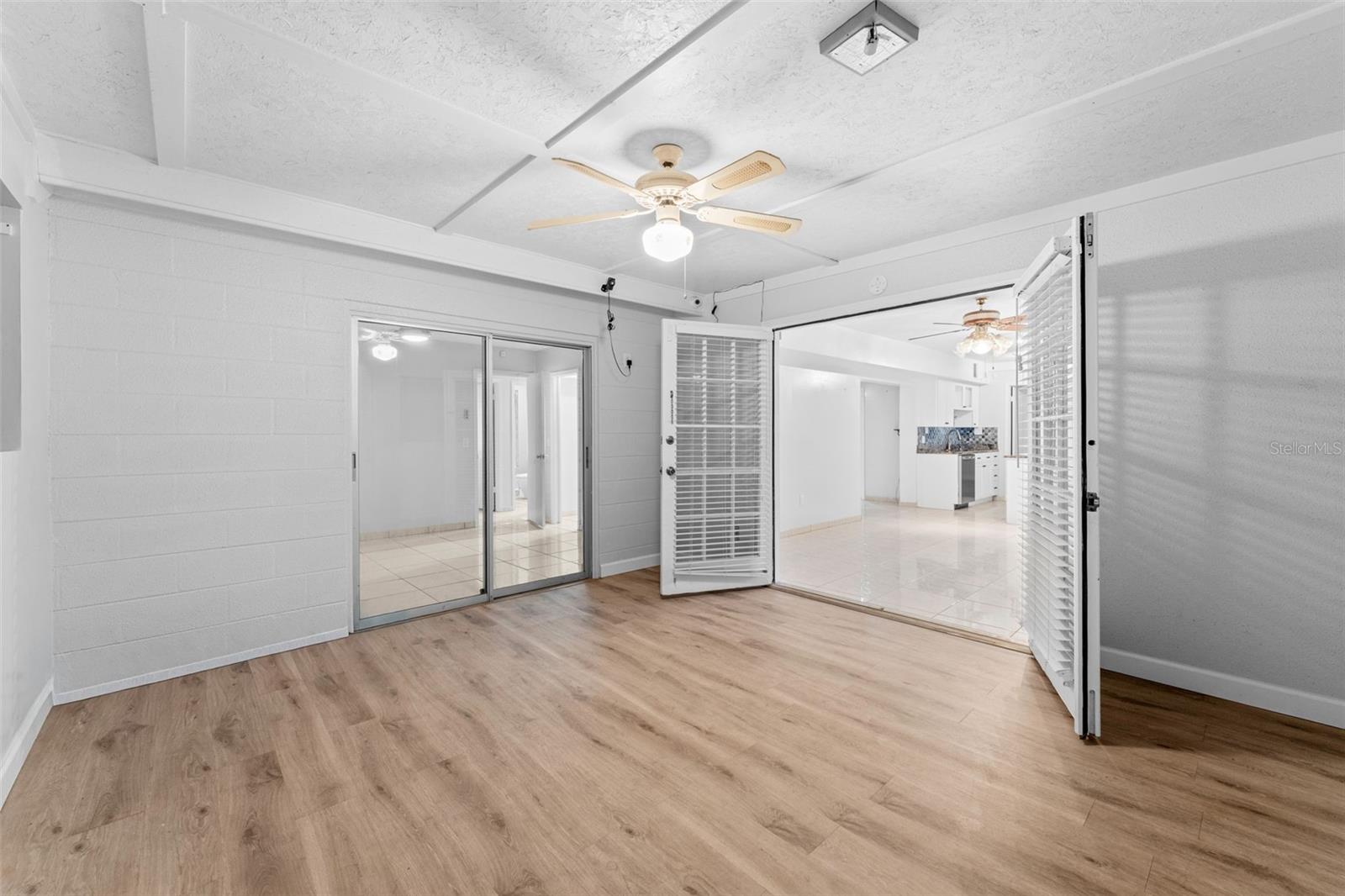 Image 26 of 35 For 314 Iowa Woods Circle W