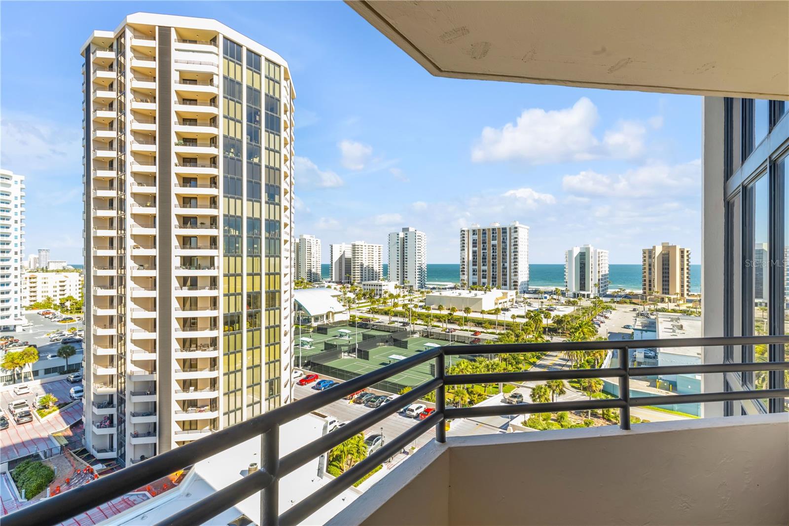 Image 30 of 57 For 1 Oceans West Boulevard 10b4