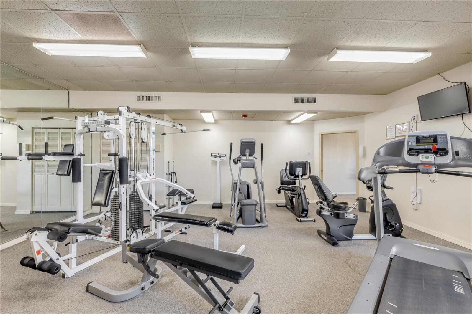 Image 43 of 57 For 1 Oceans West Boulevard 10b4