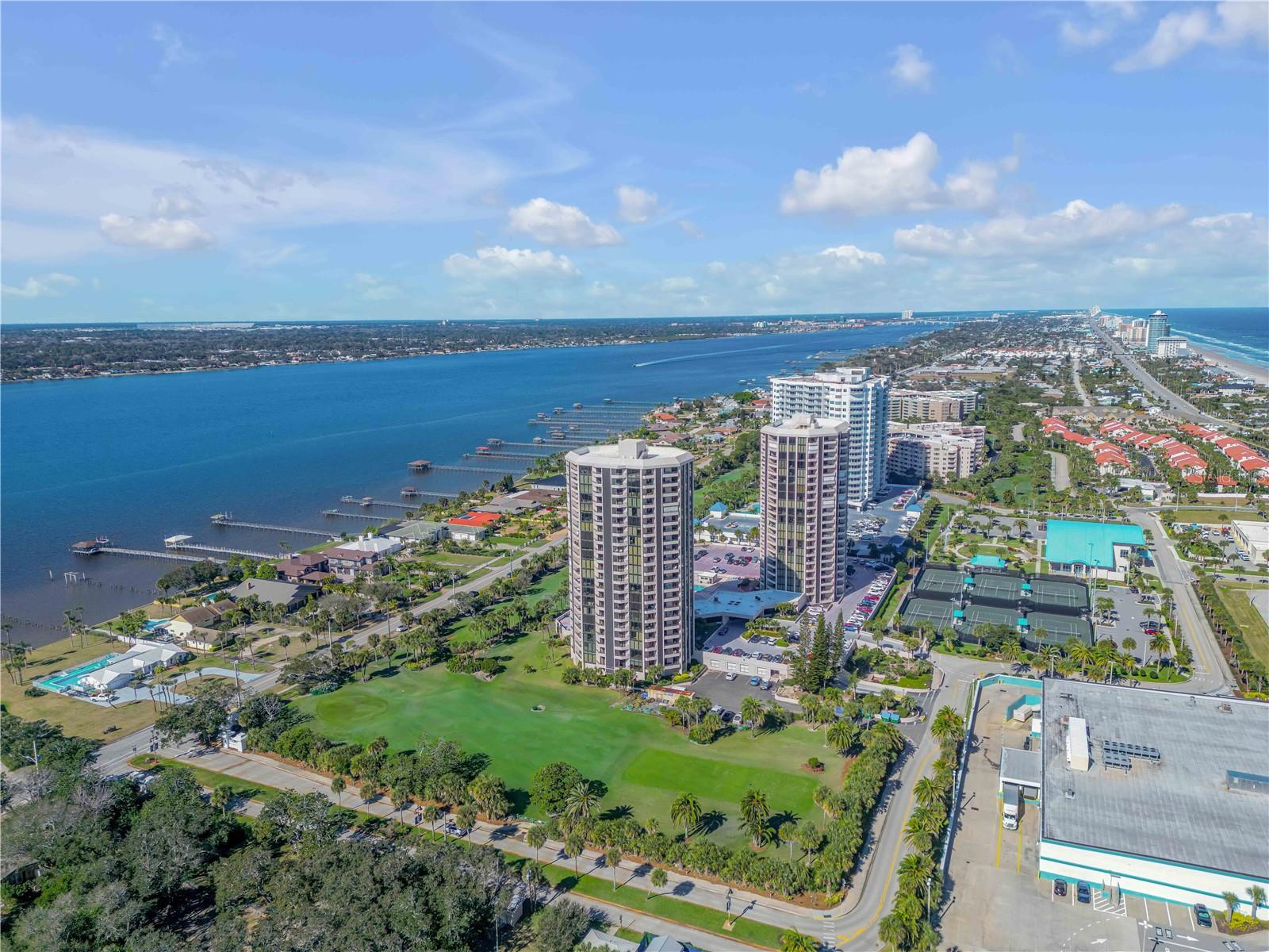 Image 52 of 57 For 1 Oceans West Boulevard 10b4