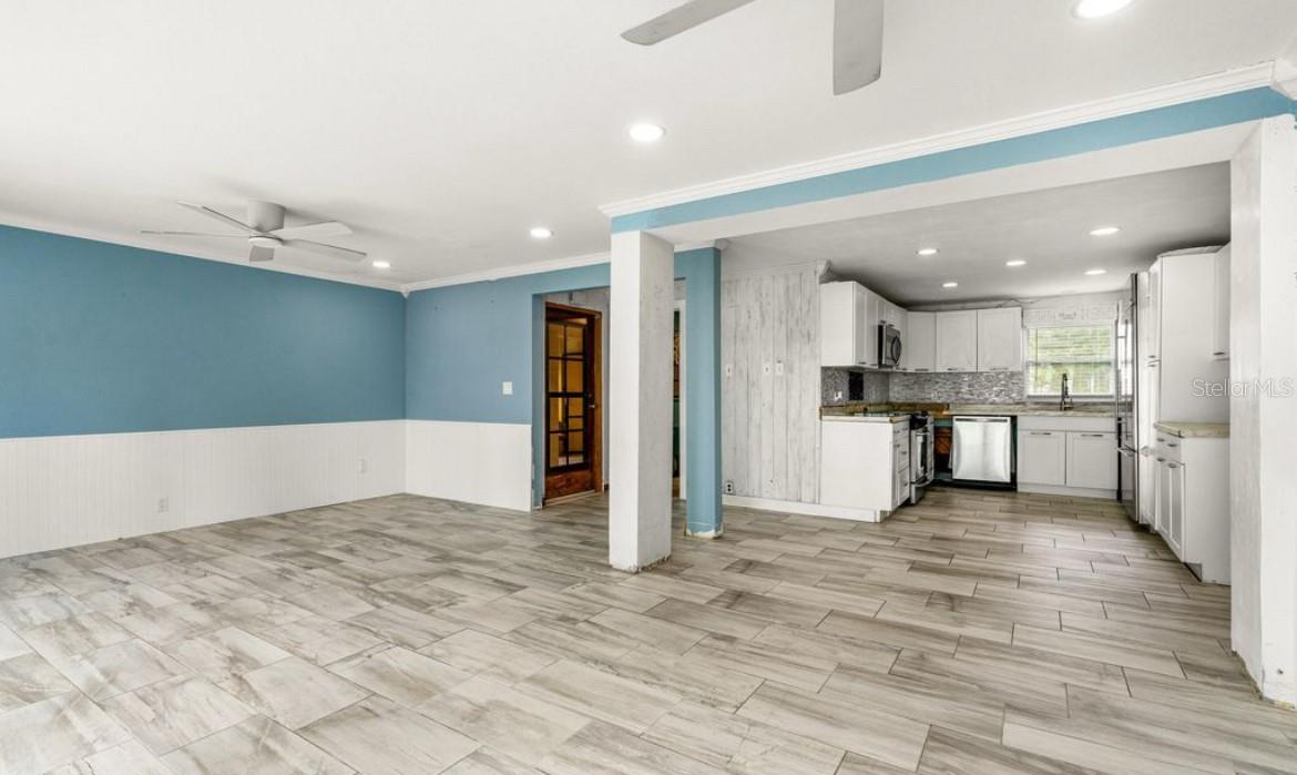 Image 3 of 42 For 2576 Sunset Drive