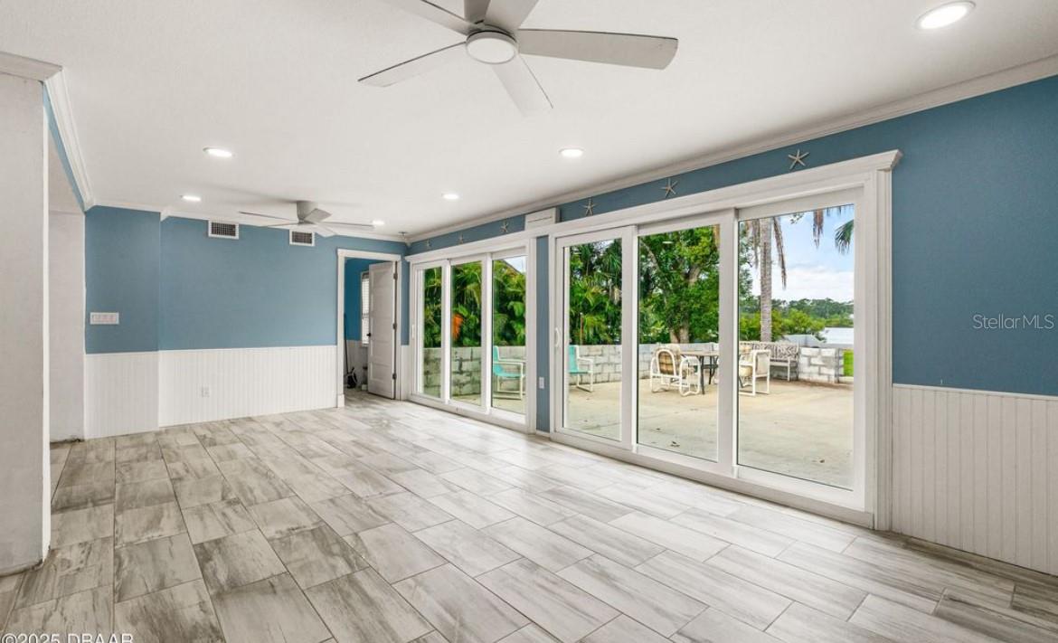 Image 5 of 42 For 2576 Sunset Drive