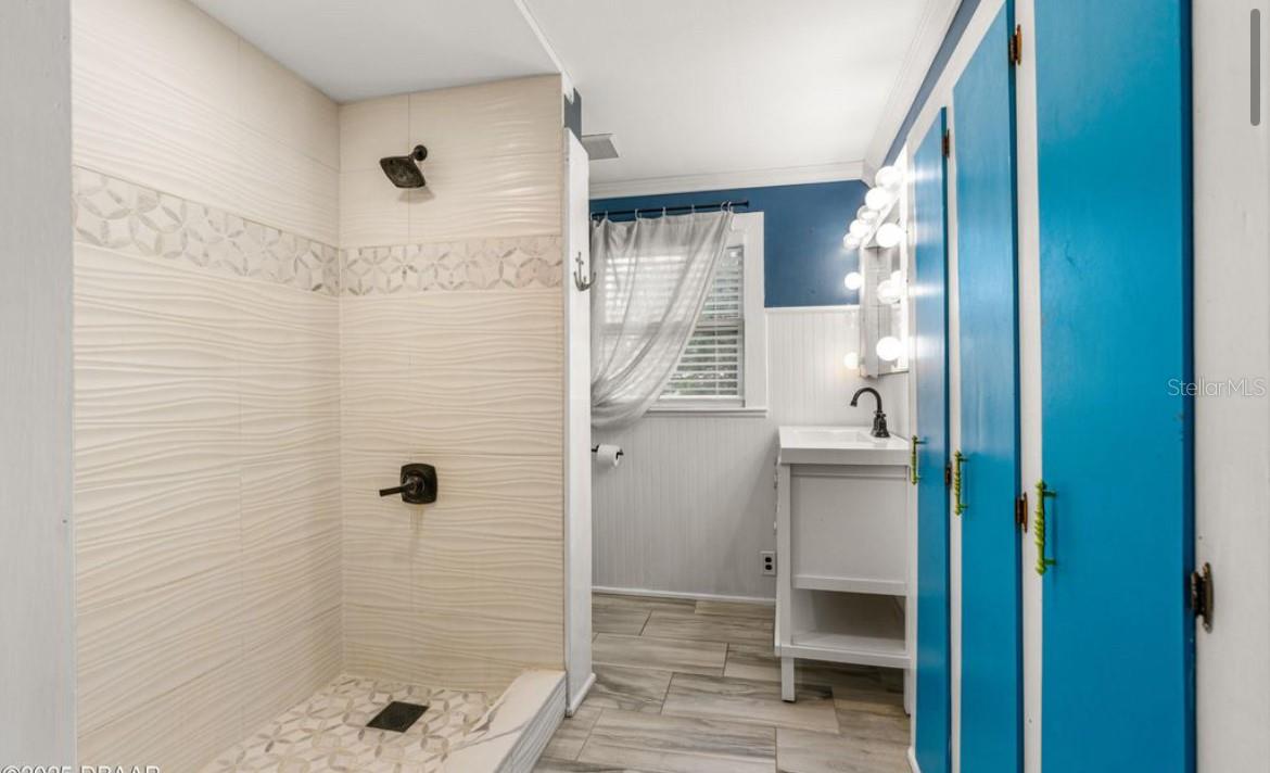 Image 9 of 42 For 2576 Sunset Drive