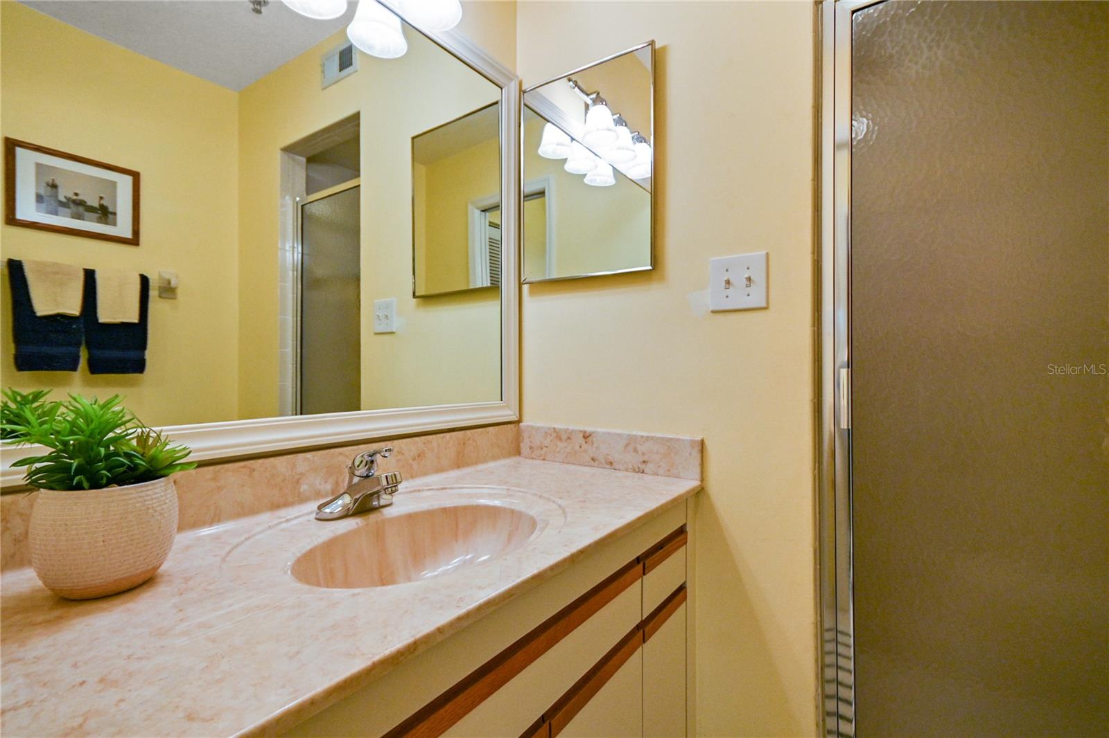 Image 17 of 32 For 466 Bouchelle Drive 104