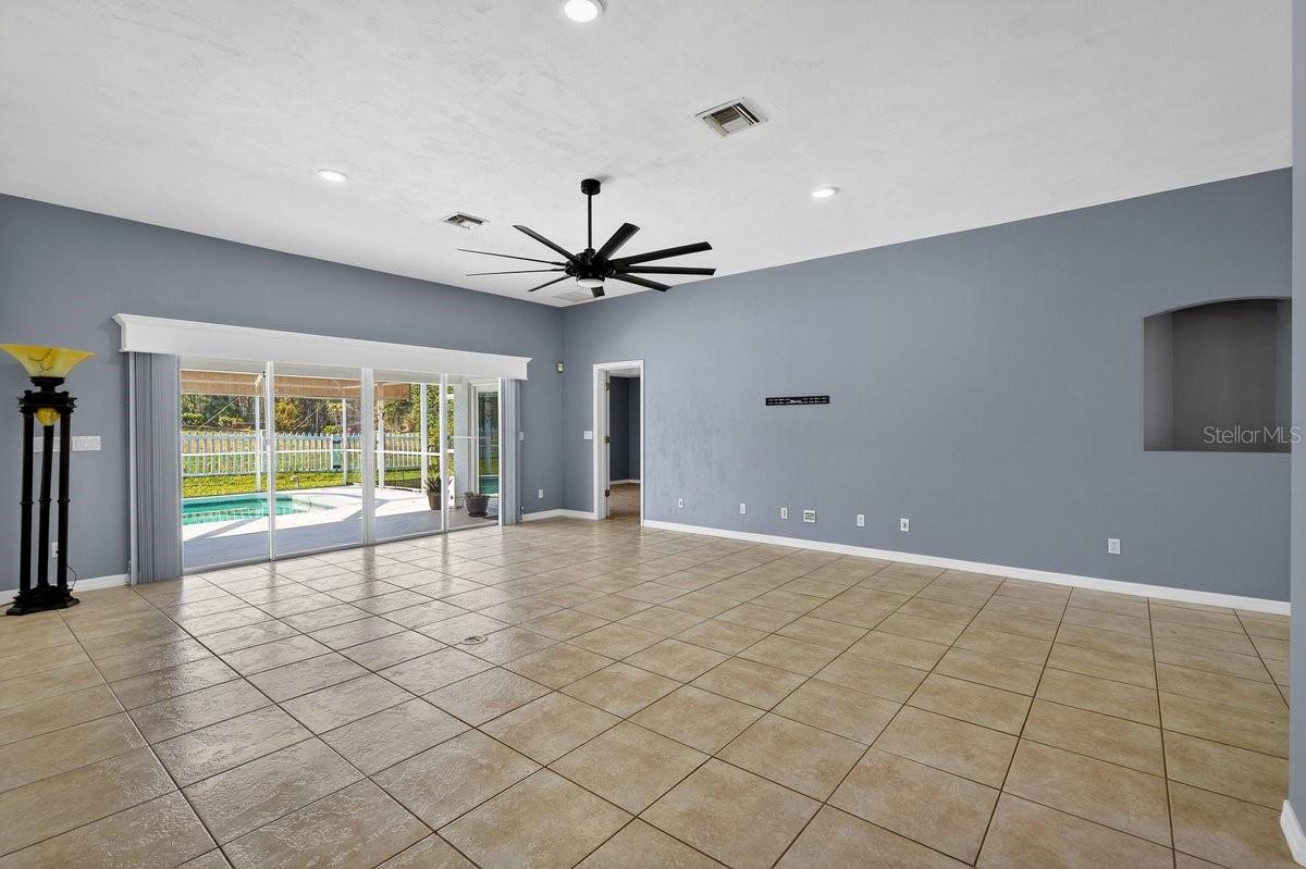 Image 10 of 44 For 4229 Mayfair Lane