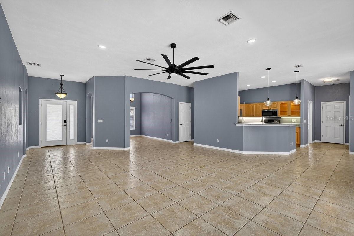 Image 12 of 44 For 4229 Mayfair Lane