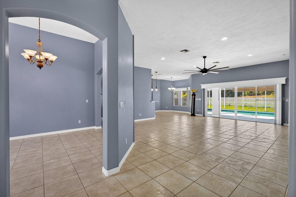 Image 13 of 44 For 4229 Mayfair Lane