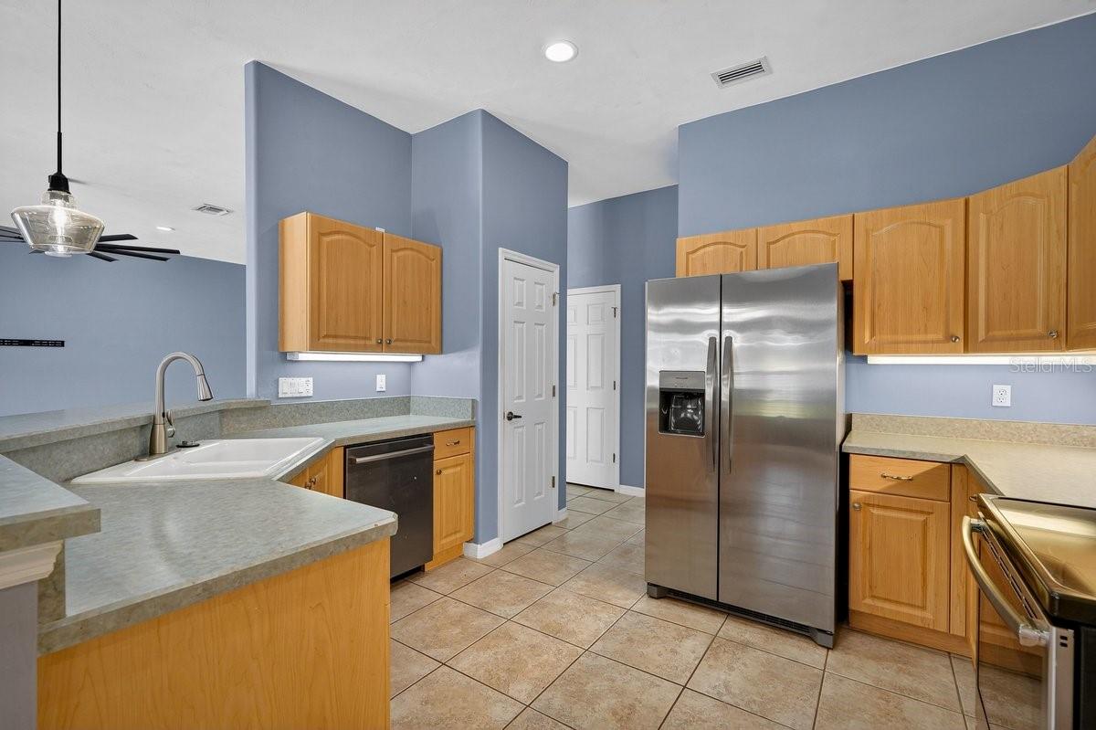 Image 17 of 44 For 4229 Mayfair Lane