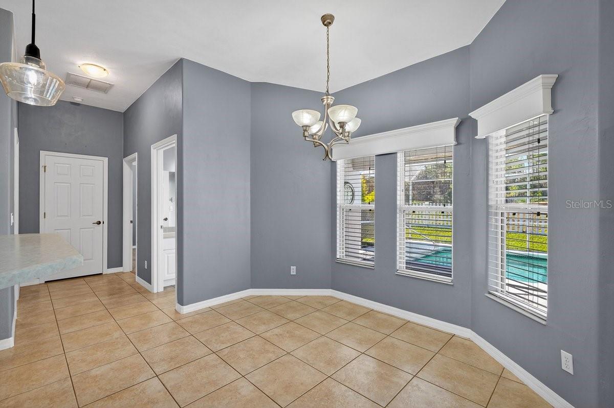 Image 20 of 44 For 4229 Mayfair Lane