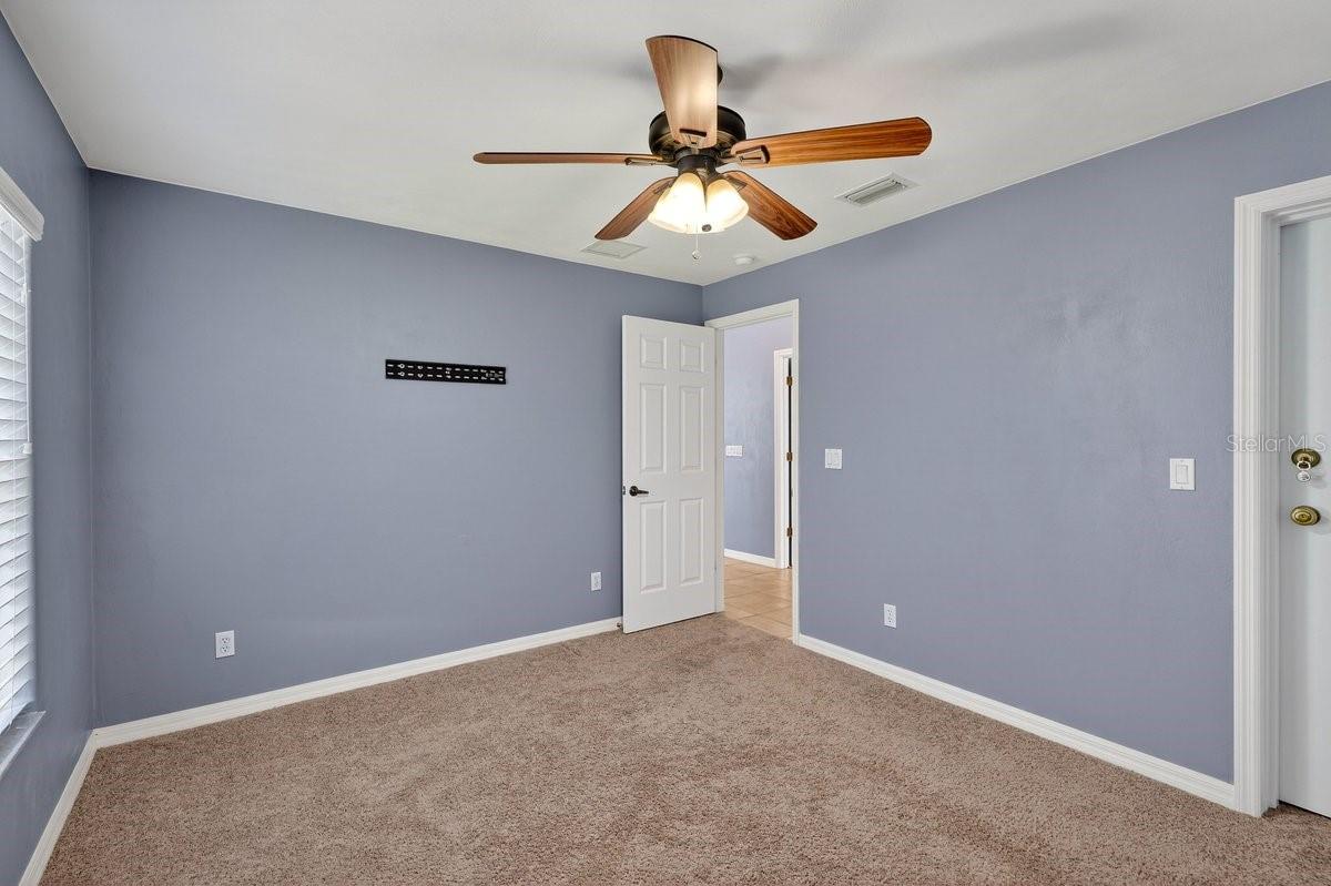 Image 37 of 44 For 4229 Mayfair Lane