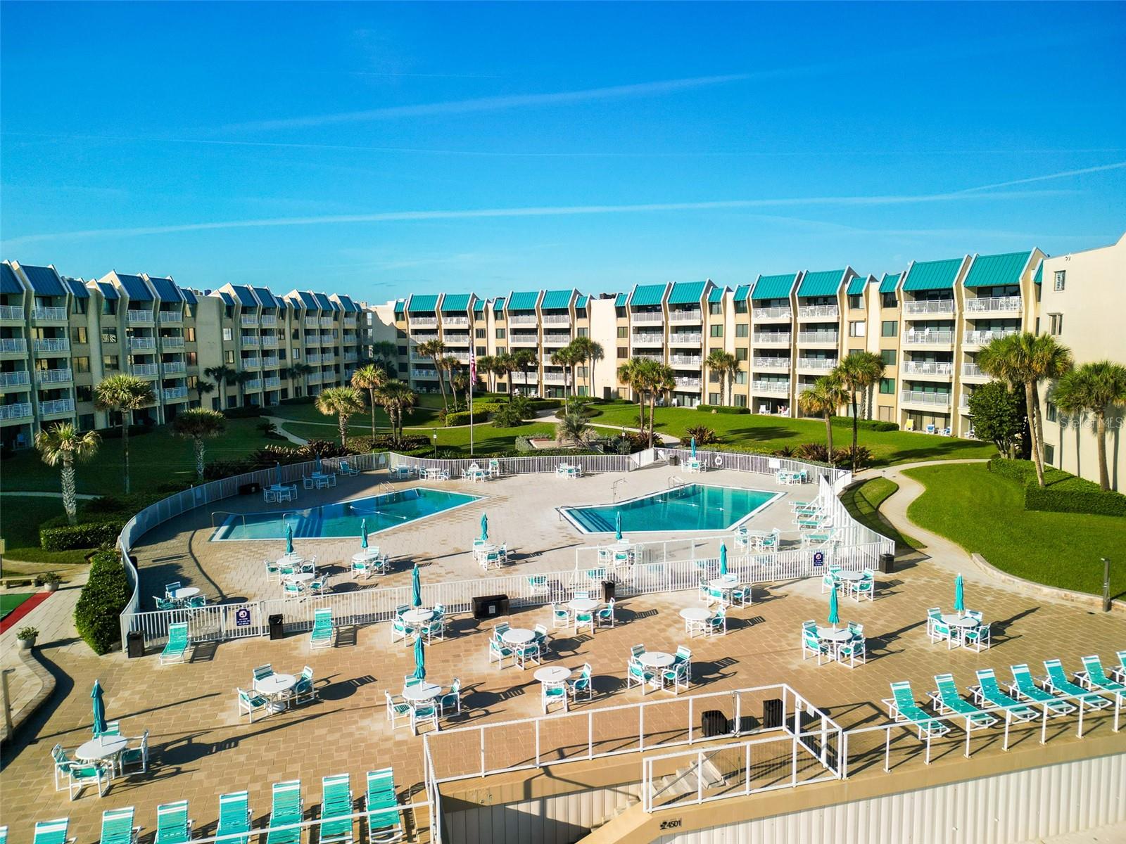 Image 52 of 69 For 4501 Atlantic Avenue 121