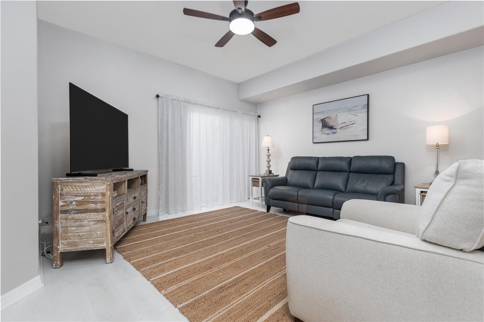 Image 18 of 40 For 3643 Casalta Circle