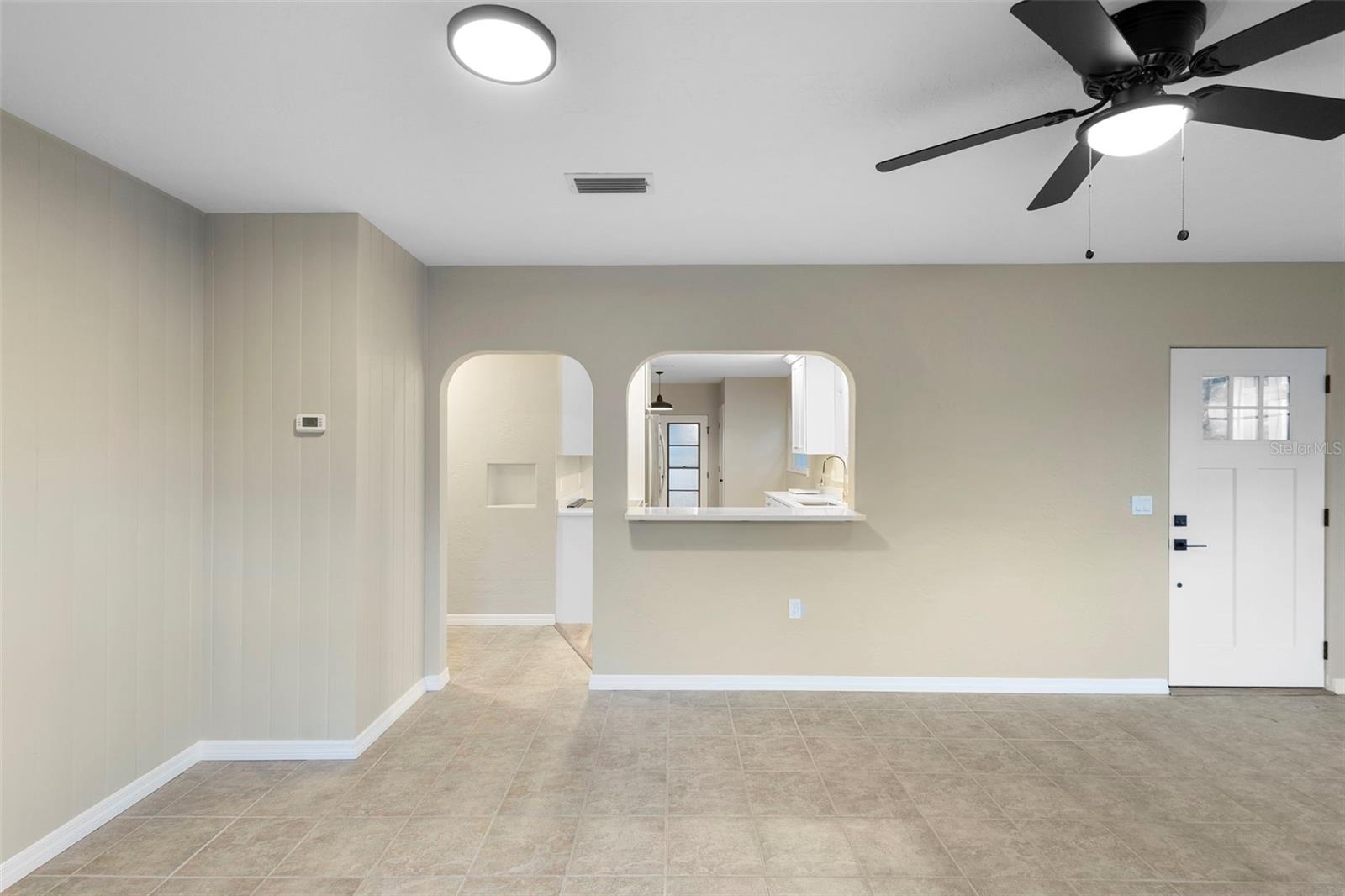 Image 13 of 36 For 124 Evergreen Avenue