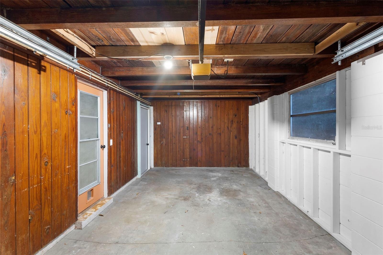 Image 23 of 36 For 124 Evergreen Avenue