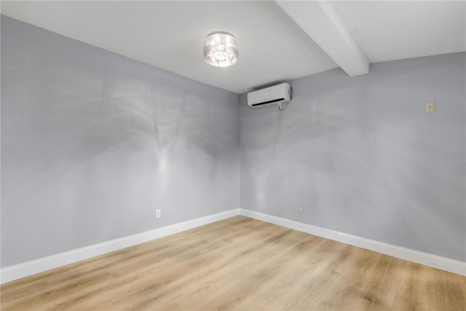 Image 24 of 69 For 921 2nd Avenue