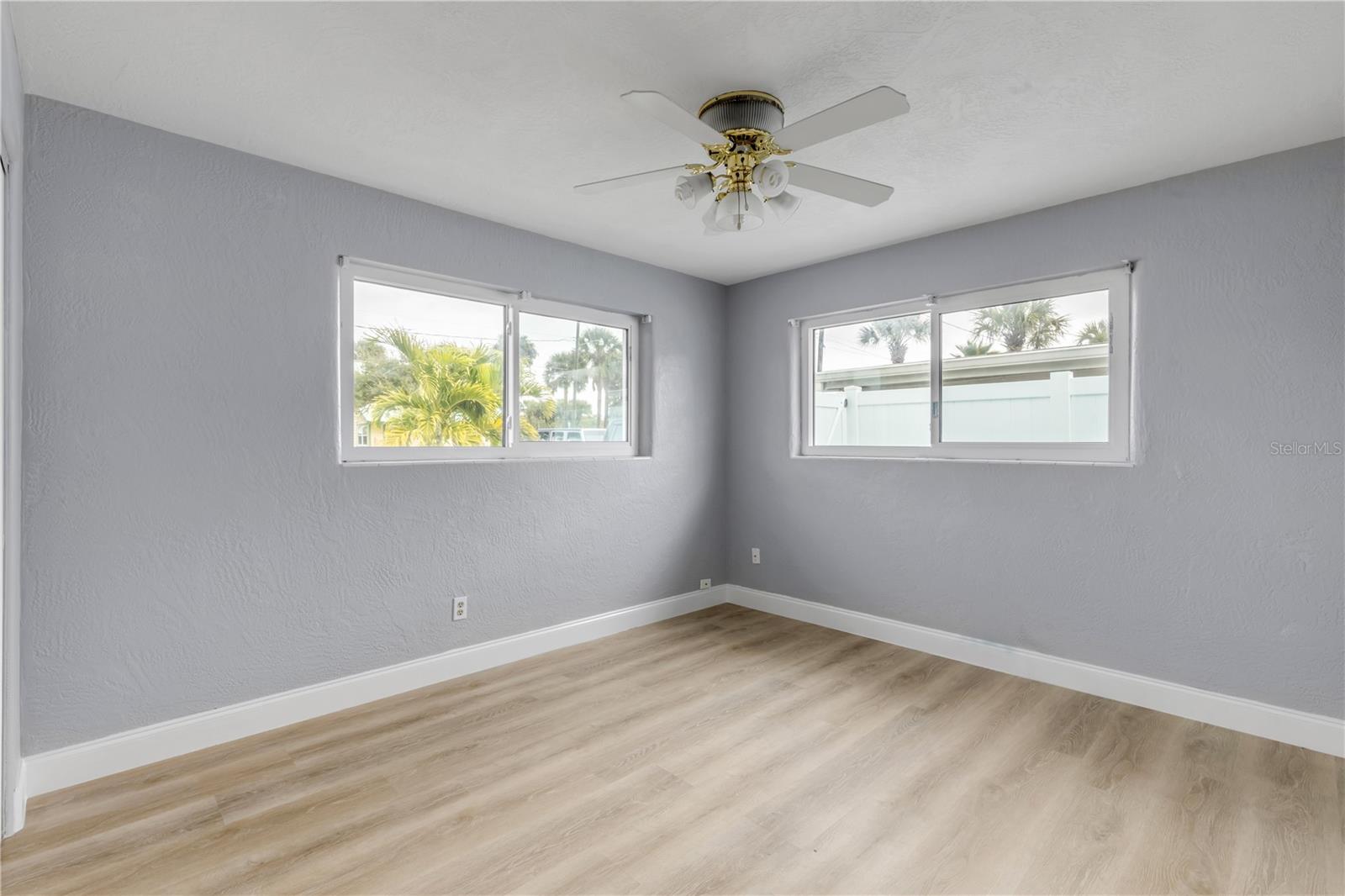 Image 29 of 69 For 921 2nd Avenue