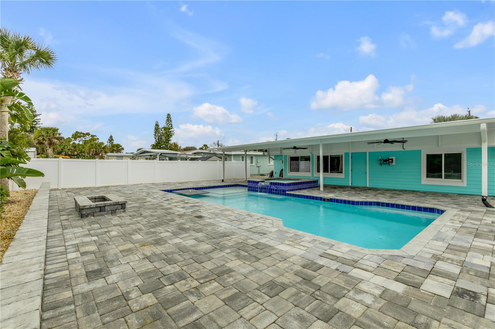 Image 3 of 69 For 921 2nd Avenue