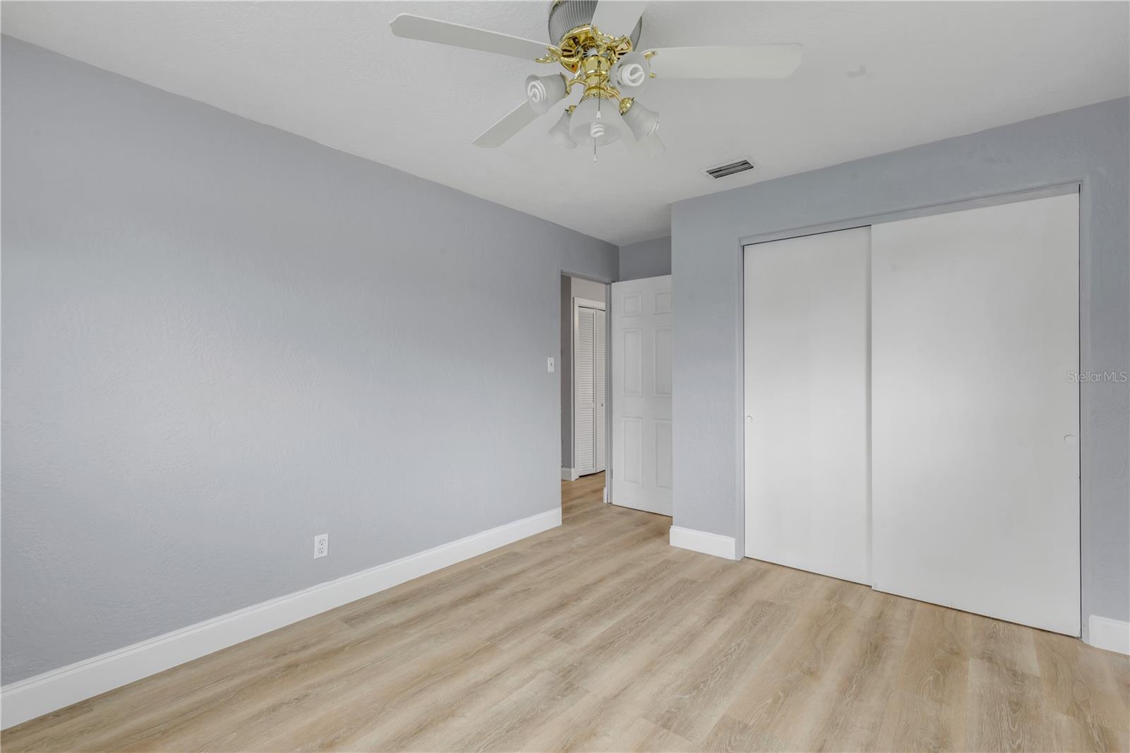 Image 30 of 69 For 921 2nd Avenue