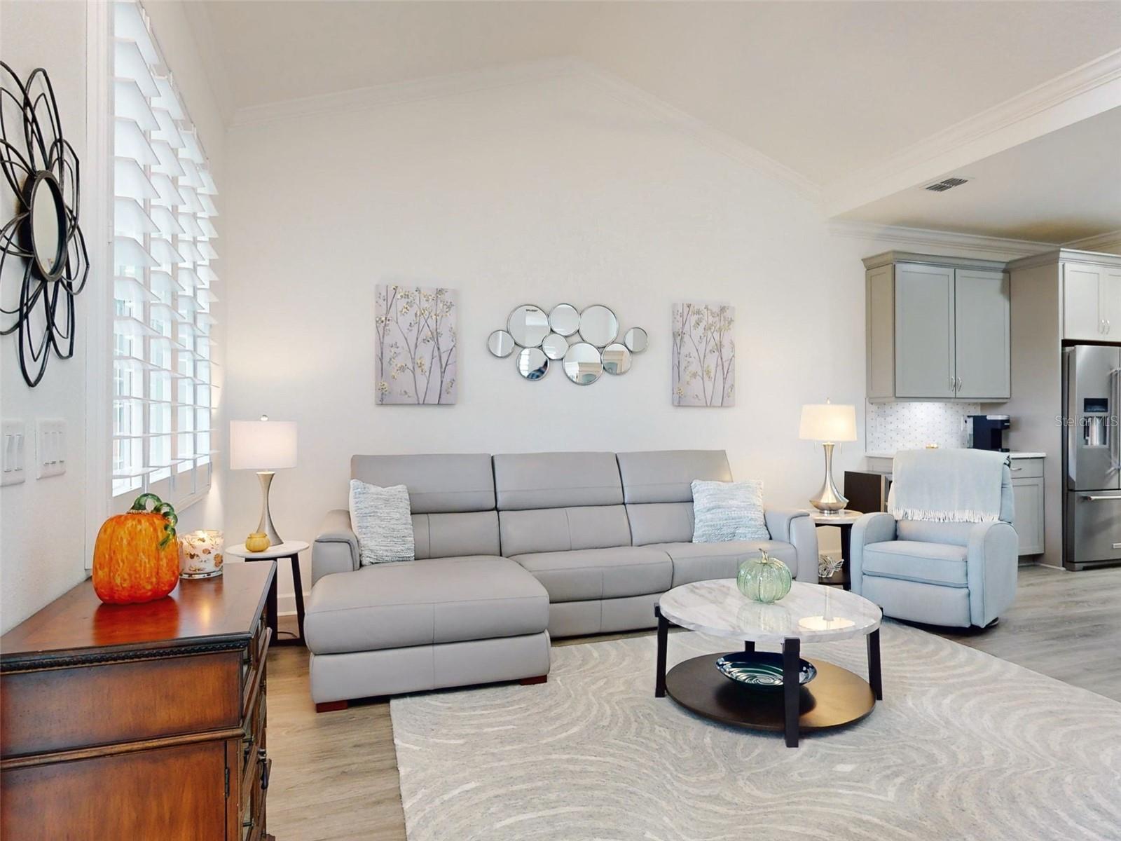 Image 15 of 70 For 456 Lime Avenue