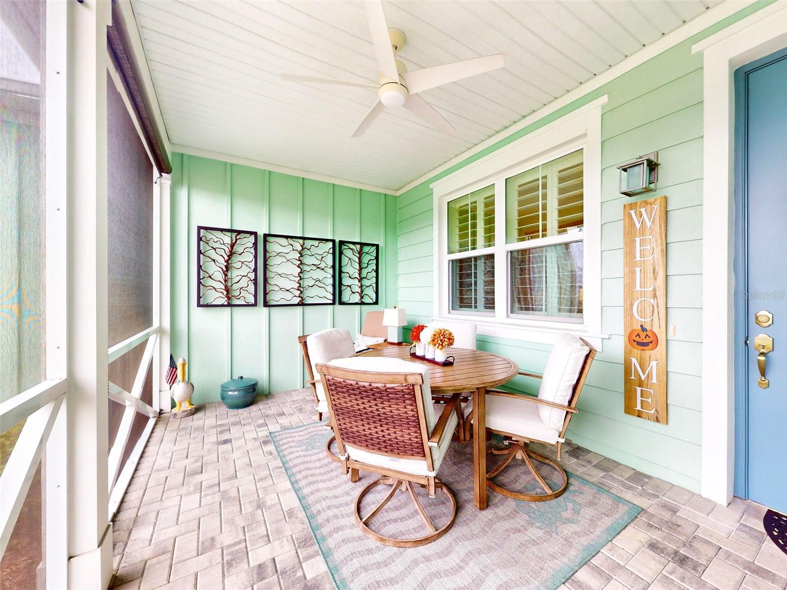 Image 2 of 70 For 456 Lime Avenue