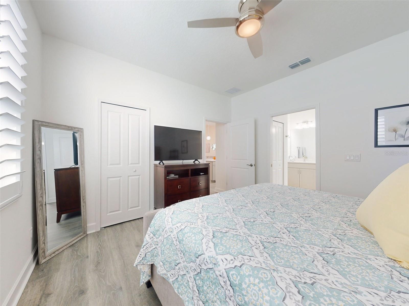 Image 45 of 70 For 456 Lime Avenue