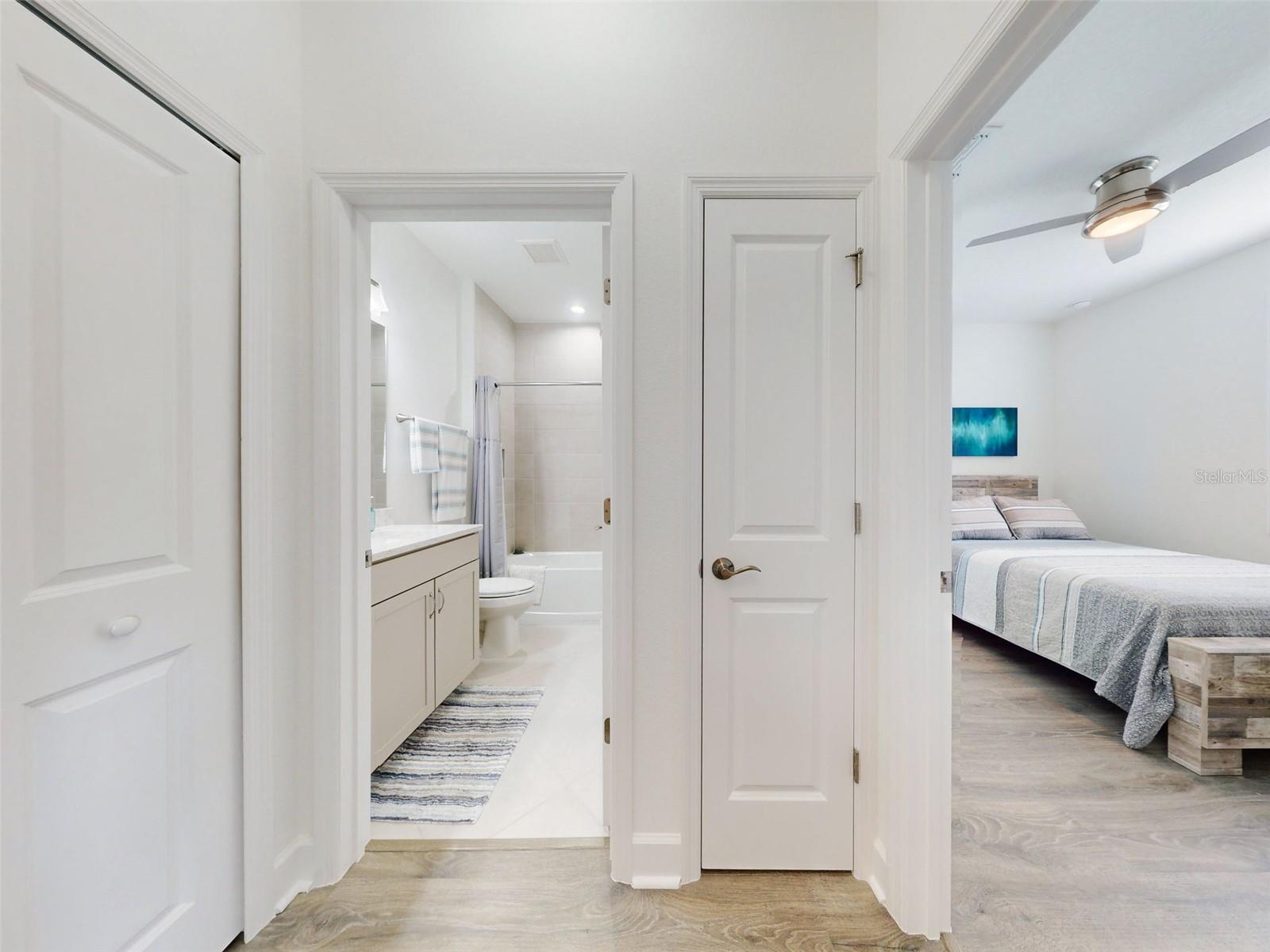 Image 7 of 70 For 456 Lime Avenue